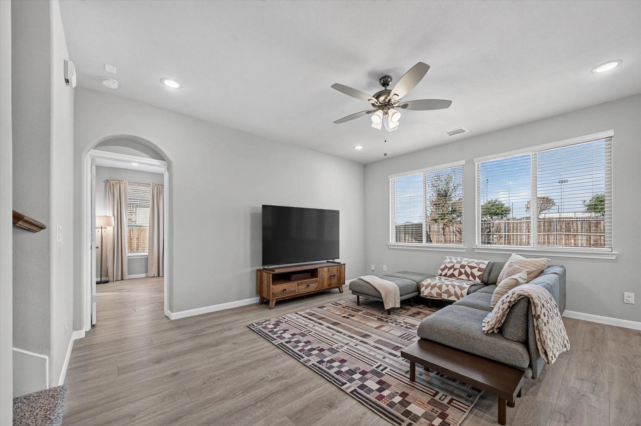 Single Family Residence For Sale in Collin County , 1017 Greywood Drive, Anna, Texas 75409, 4 Bedroom, 4 Bathroom, 2 Garage spaces, 2,650 Sqft, built in 2022, mls#21377894, Real Estate Agent in Anna, Homes For Sale in Collin county, Homes For Sale in Anna, Realtor in Anna Texas, Real Estate Brokerage Independent Realty Texas, Luminita Cordes Realtor