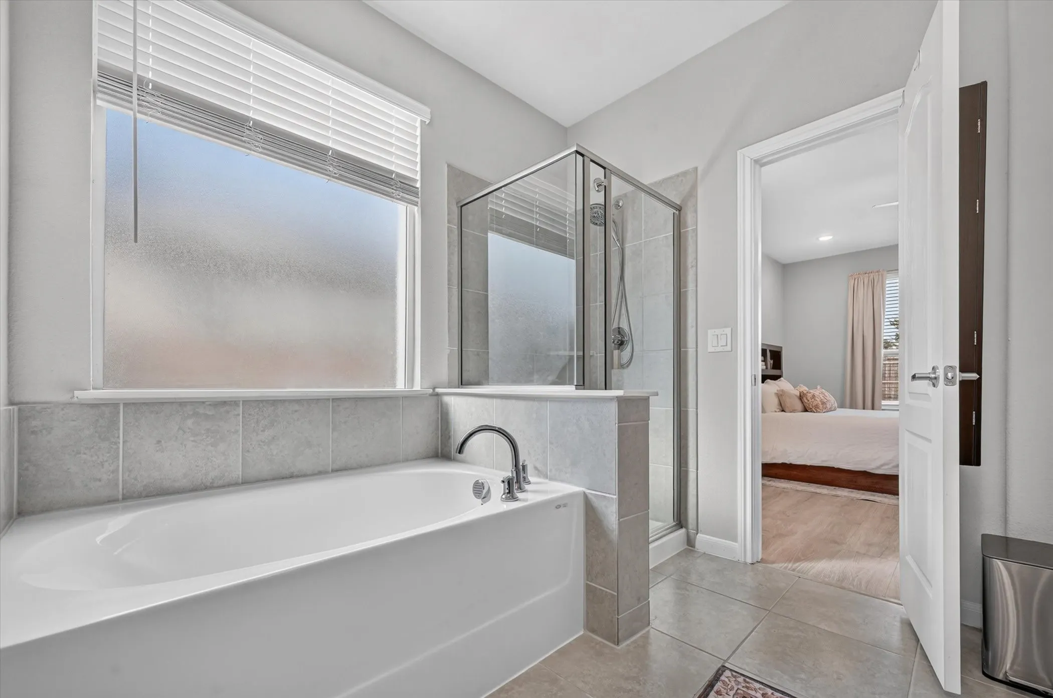 Single Family Residence For Sale in Collin County , 1017 Greywood Drive, Anna, Texas 75409, 4 Bedroom, 4 Bathroom, 2 Garage spaces, 2,650 Sqft, built in 2022, mls#21377894, Real Estate Agent in Anna, Homes For Sale in Collin county, Homes For Sale in Anna, Realtor in Anna Texas, Real Estate Brokerage Independent Realty Texas, Luminita Cordes Realtor