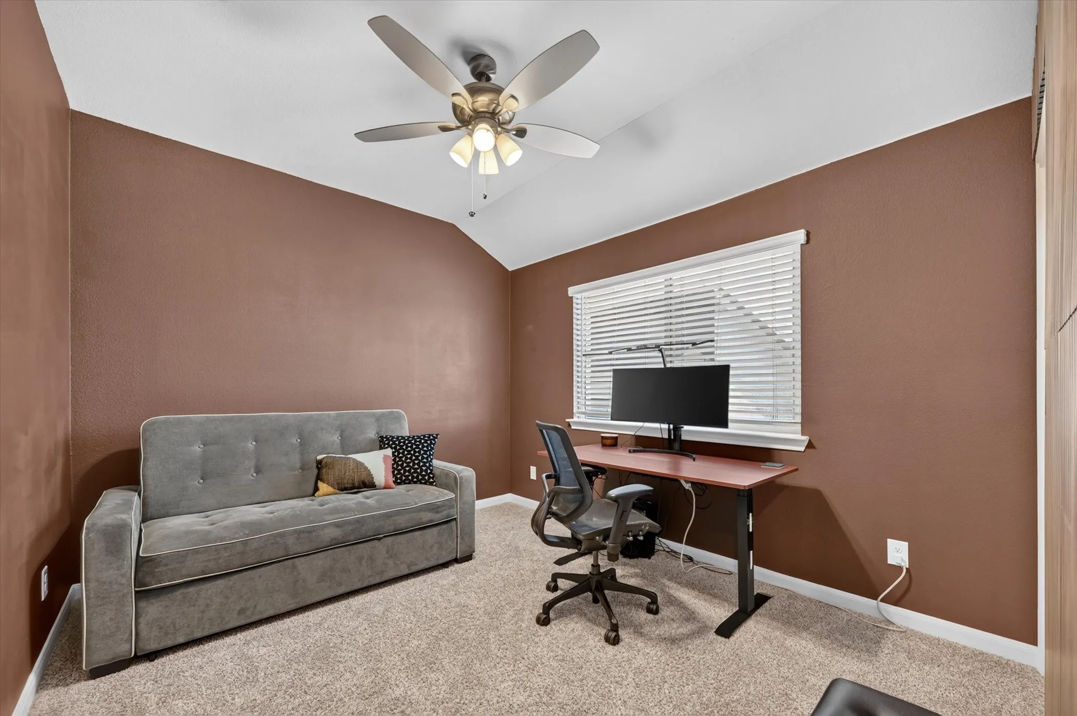 Single Family Residence For Sale in Collin County , 1017 Greywood Drive, Anna, Texas 75409, 4 Bedroom, 4 Bathroom, 2 Garage spaces, 2,650 Sqft, built in 2022, mls#21377894, Real Estate Agent in Anna, Homes For Sale in Collin county, Homes For Sale in Anna, Realtor in Anna Texas, Real Estate Brokerage Independent Realty Texas, Luminita Cordes Realtor
