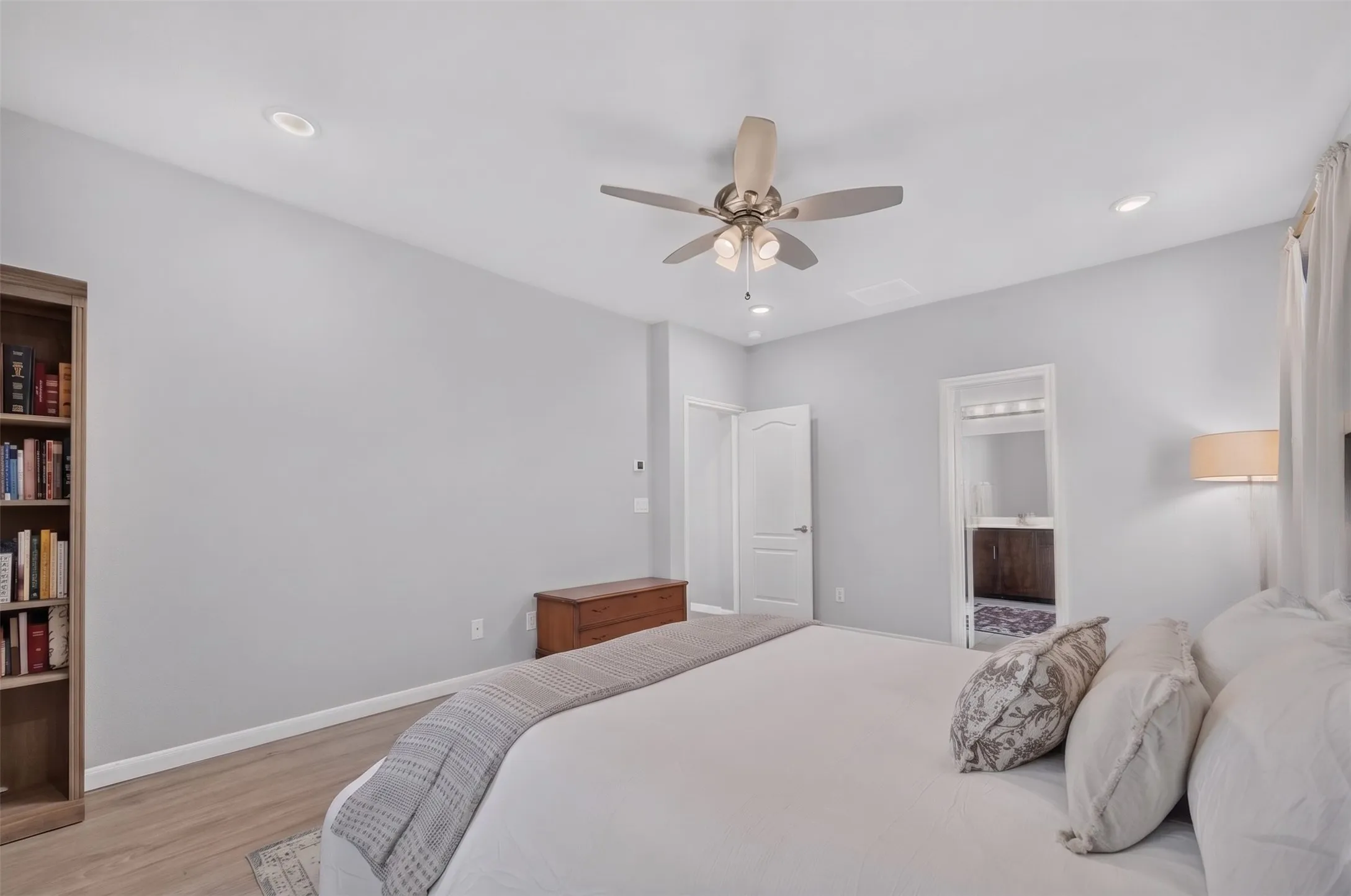 Single Family Residence For Sale in Collin County , 1017 Greywood Drive, Anna, Texas 75409, 4 Bedroom, 4 Bathroom, 2 Garage spaces, 2,650 Sqft, built in 2022, mls#21377894, Real Estate Agent in Anna, Homes For Sale in Collin county, Homes For Sale in Anna, Realtor in Anna Texas, Real Estate Brokerage Independent Realty Texas, Luminita Cordes Realtor