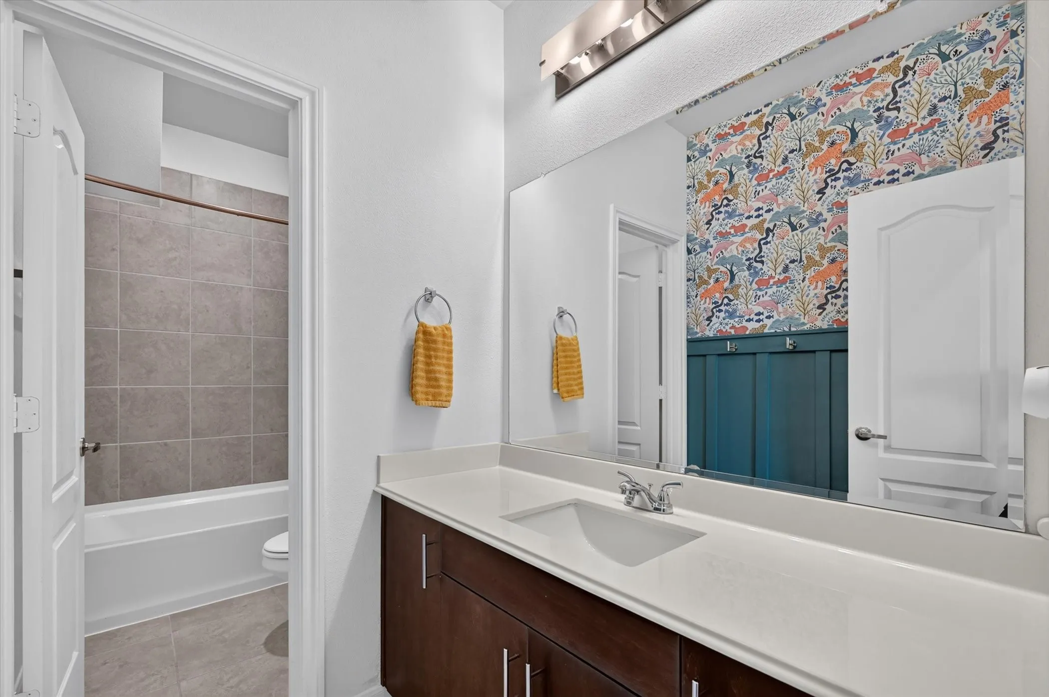 Single Family Residence For Sale in Collin County , 1017 Greywood Drive, Anna, Texas 75409, 4 Bedroom, 4 Bathroom, 2 Garage spaces, 2,650 Sqft, built in 2022, mls#21377894, Real Estate Agent in Anna, Homes For Sale in Collin county, Homes For Sale in Anna, Realtor in Anna Texas, Real Estate Brokerage Independent Realty Texas, Luminita Cordes Realtor