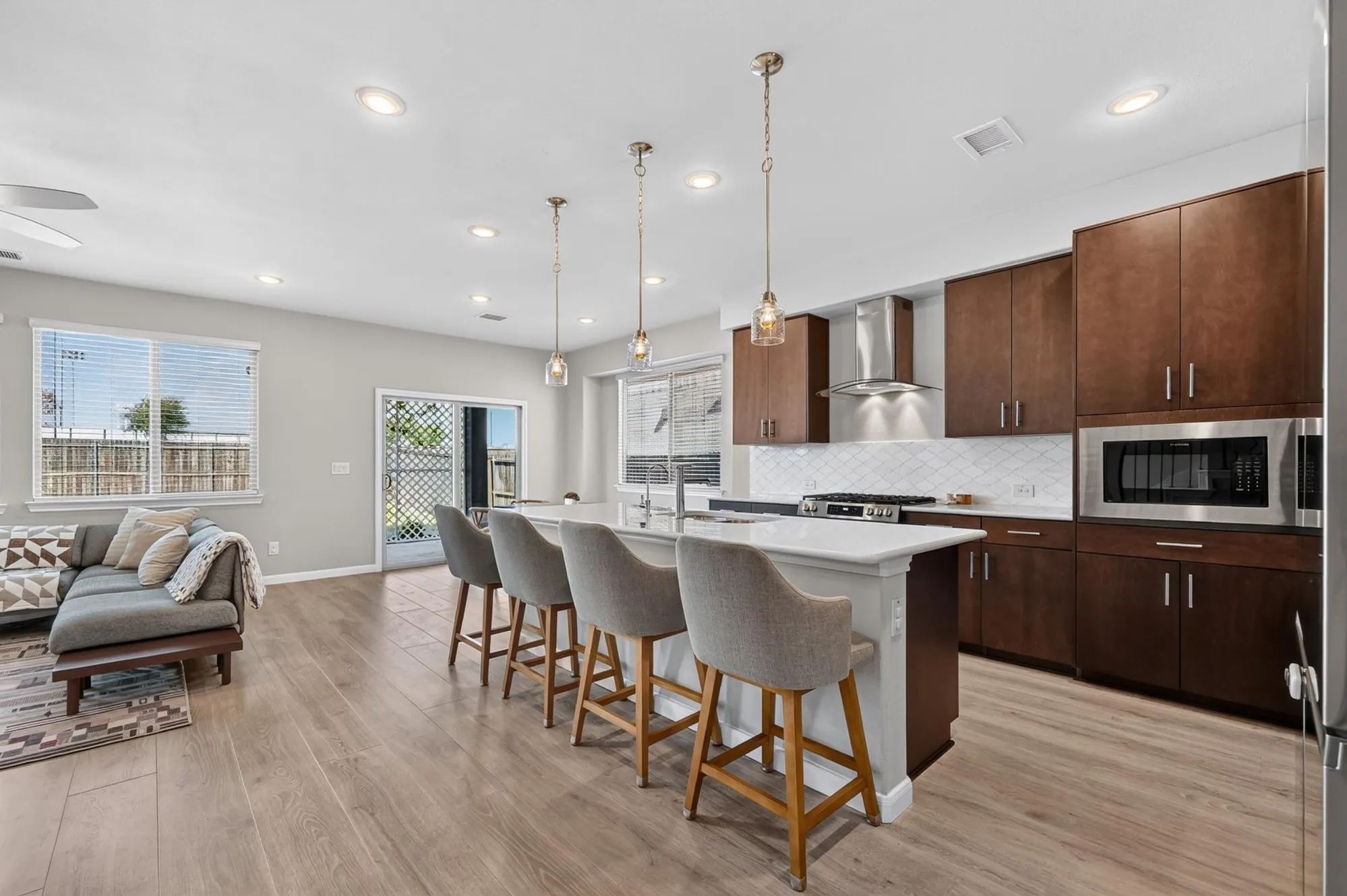 Single Family Residence For Sale in Collin County , 1017 Greywood Drive, Anna, Texas 75409, 4 Bedroom, 4 Bathroom, 2 Garage spaces, 2,650 Sqft, built in 2022, mls#21377894, Real Estate Agent in Anna, Homes For Sale in Collin county, Homes For Sale in Anna, Realtor in Anna Texas, Real Estate Brokerage Independent Realty Texas, Luminita Cordes Realtor