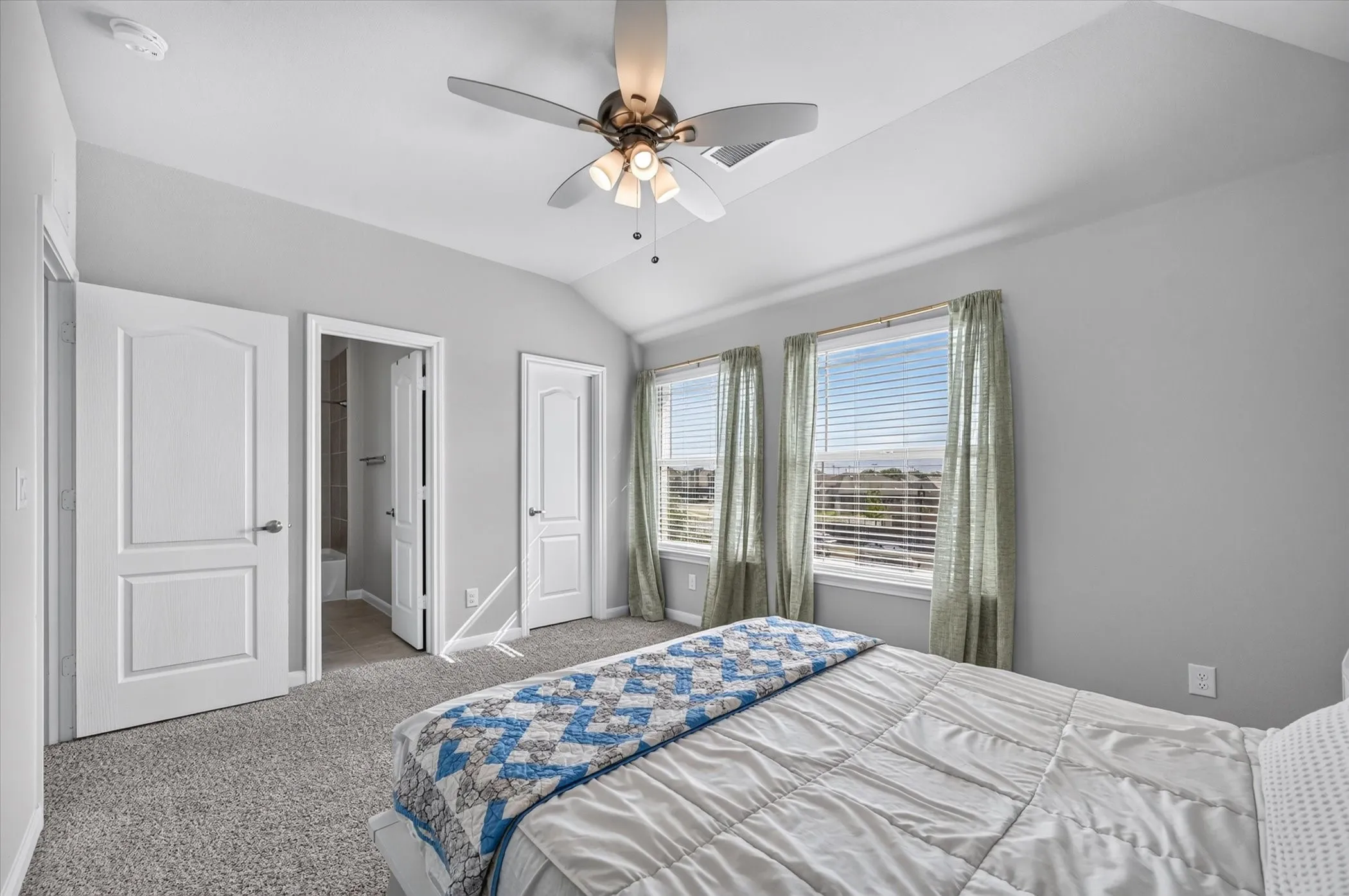 Single Family Residence For Sale in Collin County , 1017 Greywood Drive, Anna, Texas 75409, 4 Bedroom, 4 Bathroom, 2 Garage spaces, 2,650 Sqft, built in 2022, mls#21377894, Real Estate Agent in Anna, Homes For Sale in Collin county, Homes For Sale in Anna, Realtor in Anna Texas, Real Estate Brokerage Independent Realty Texas, Luminita Cordes Realtor