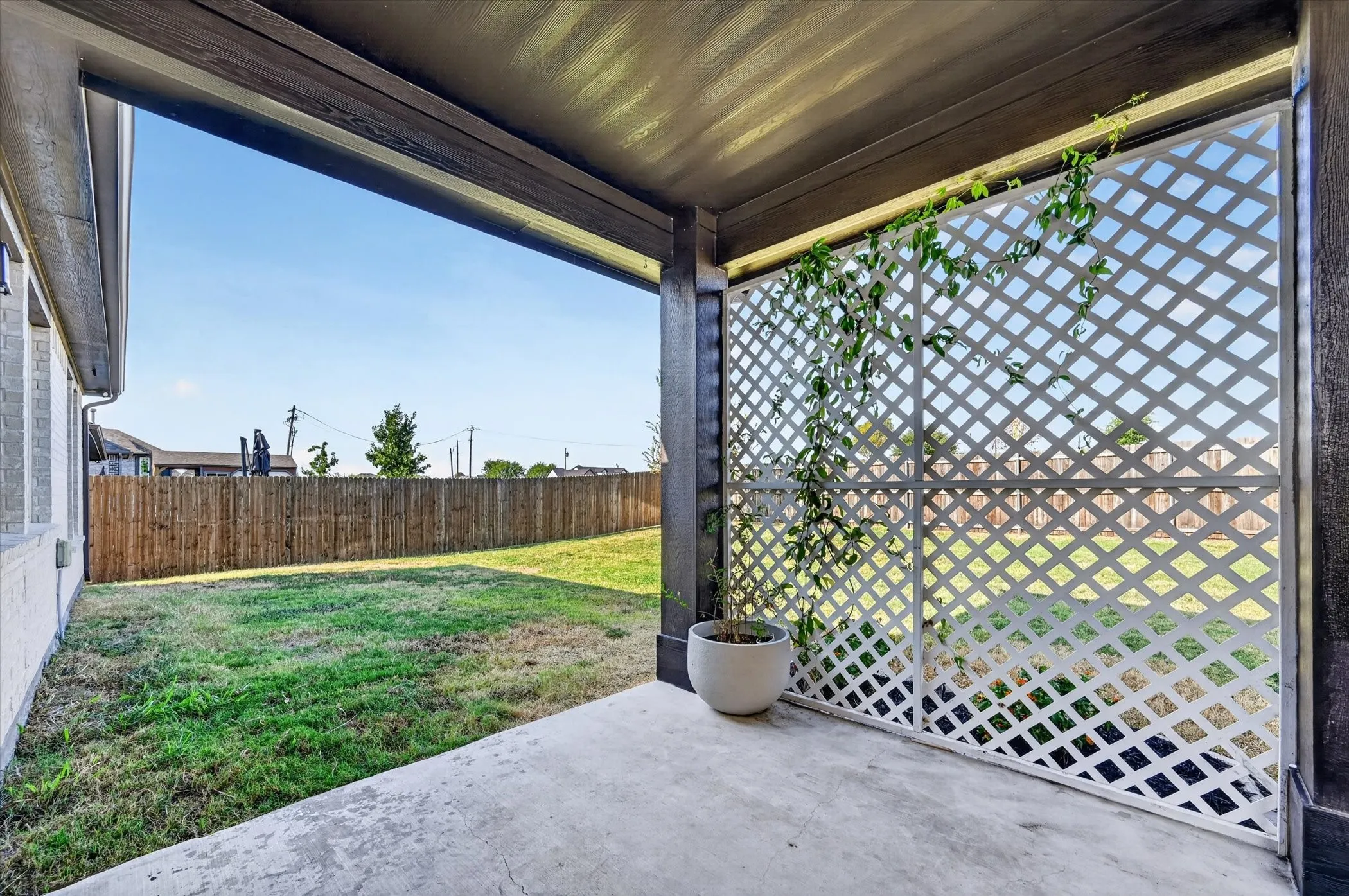 Single Family Residence For Sale in Collin County , 1017 Greywood Drive, Anna, Texas 75409, 4 Bedroom, 4 Bathroom, 2 Garage spaces, 2,650 Sqft, built in 2022, mls#21377894, Real Estate Agent in Anna, Homes For Sale in Collin county, Homes For Sale in Anna, Realtor in Anna Texas, Real Estate Brokerage Independent Realty Texas, Luminita Cordes Realtor