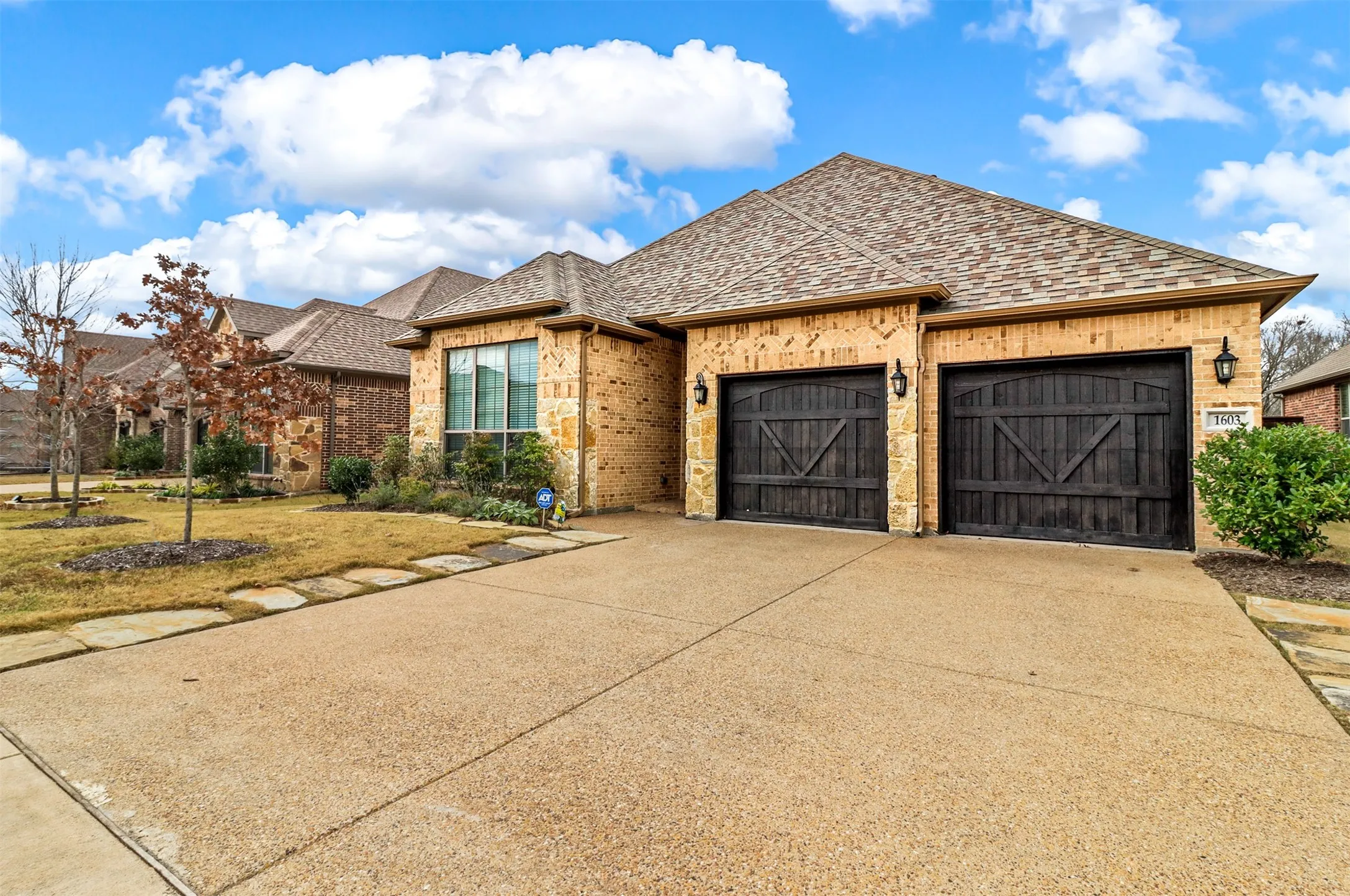 Single Family Residence For Rent in Rockwall County , 1603 Trowbridge Circle, Rockwall, Texas 75032, 3 Bedroom, 2 Bathroom, 2 Garage spaces, 1,967 Sqft, built in 2017, mls#21384627, Real Estate Agent in Rockwall, Homes For Rent in Rockwall county, Homes For Rent in Rockwall, Realtor in Rockwall Texas, Real Estate Brokerage Independent Realty Texas, Luminita Cordes Realtor