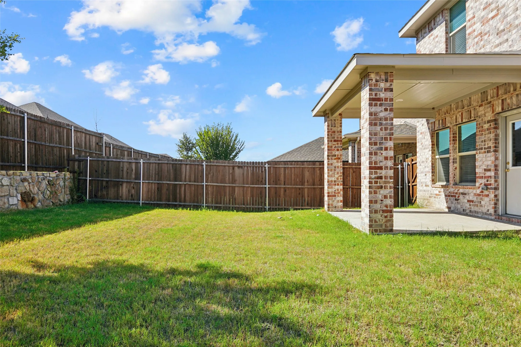 Single Family Residence For Sale in Collin County , 4925 Westhill Drive, Mc Kinney, Texas 75071, 4 Bedroom, 4 Bathroom, 2 Garage spaces, 2,097 Sqft, built in 2022, mls#21382129, Real Estate Agent in Mc Kinney, Homes For Sale in Collin county, Homes For Sale in Mc Kinney, Realtor in Mc Kinney Texas, Real Estate Brokerage Independent Realty Texas, Luminita Cordes Realtor