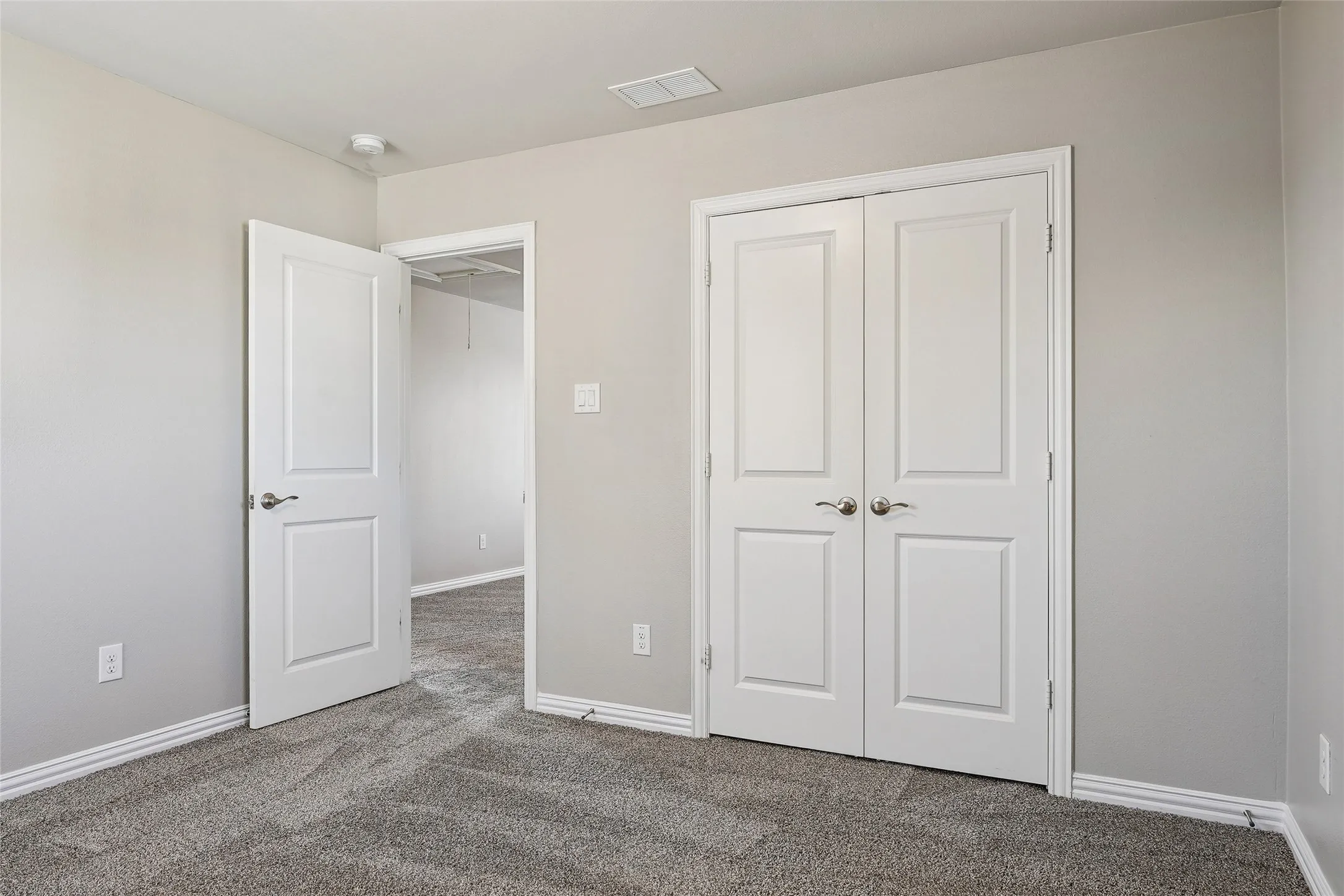 Single Family Residence For Sale in Collin County , 4925 Westhill Drive, Mc Kinney, Texas 75071, 4 Bedroom, 4 Bathroom, 2 Garage spaces, 2,097 Sqft, built in 2022, mls#21382129, Real Estate Agent in Mc Kinney, Homes For Sale in Collin county, Homes For Sale in Mc Kinney, Realtor in Mc Kinney Texas, Real Estate Brokerage Independent Realty Texas, Luminita Cordes Realtor