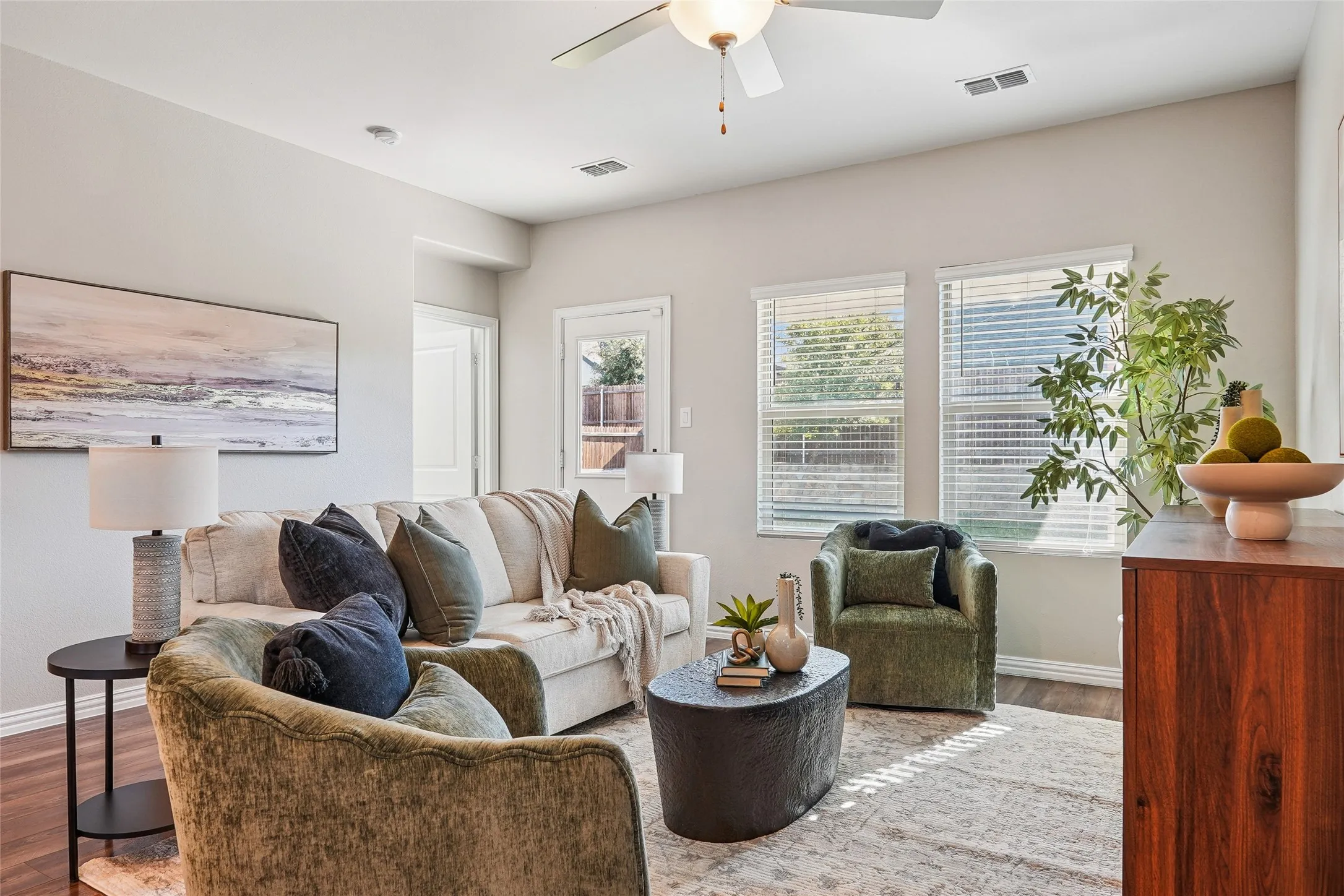 Single Family Residence For Sale in Collin County , 4925 Westhill Drive, Mc Kinney, Texas 75071, 4 Bedroom, 4 Bathroom, 2 Garage spaces, 2,097 Sqft, built in 2022, mls#21382129, Real Estate Agent in Mc Kinney, Homes For Sale in Collin county, Homes For Sale in Mc Kinney, Realtor in Mc Kinney Texas, Real Estate Brokerage Independent Realty Texas, Luminita Cordes Realtor