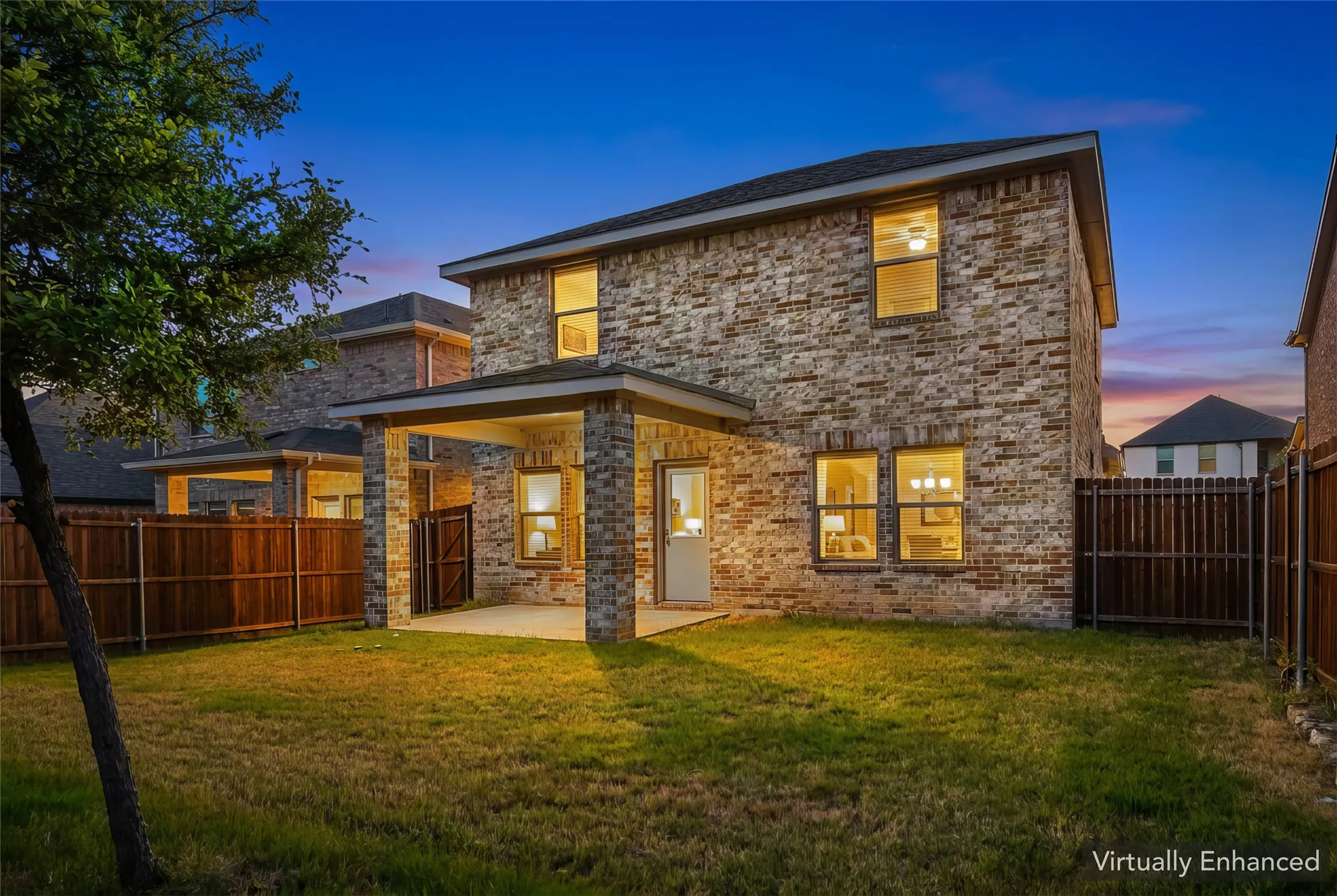 Single Family Residence For Sale in Collin County , 4925 Westhill Drive, Mc Kinney, Texas 75071, 4 Bedroom, 4 Bathroom, 2 Garage spaces, 2,097 Sqft, built in 2022, mls#21382129, Real Estate Agent in Mc Kinney, Homes For Sale in Collin county, Homes For Sale in Mc Kinney, Realtor in Mc Kinney Texas, Real Estate Brokerage Independent Realty Texas, Luminita Cordes Realtor