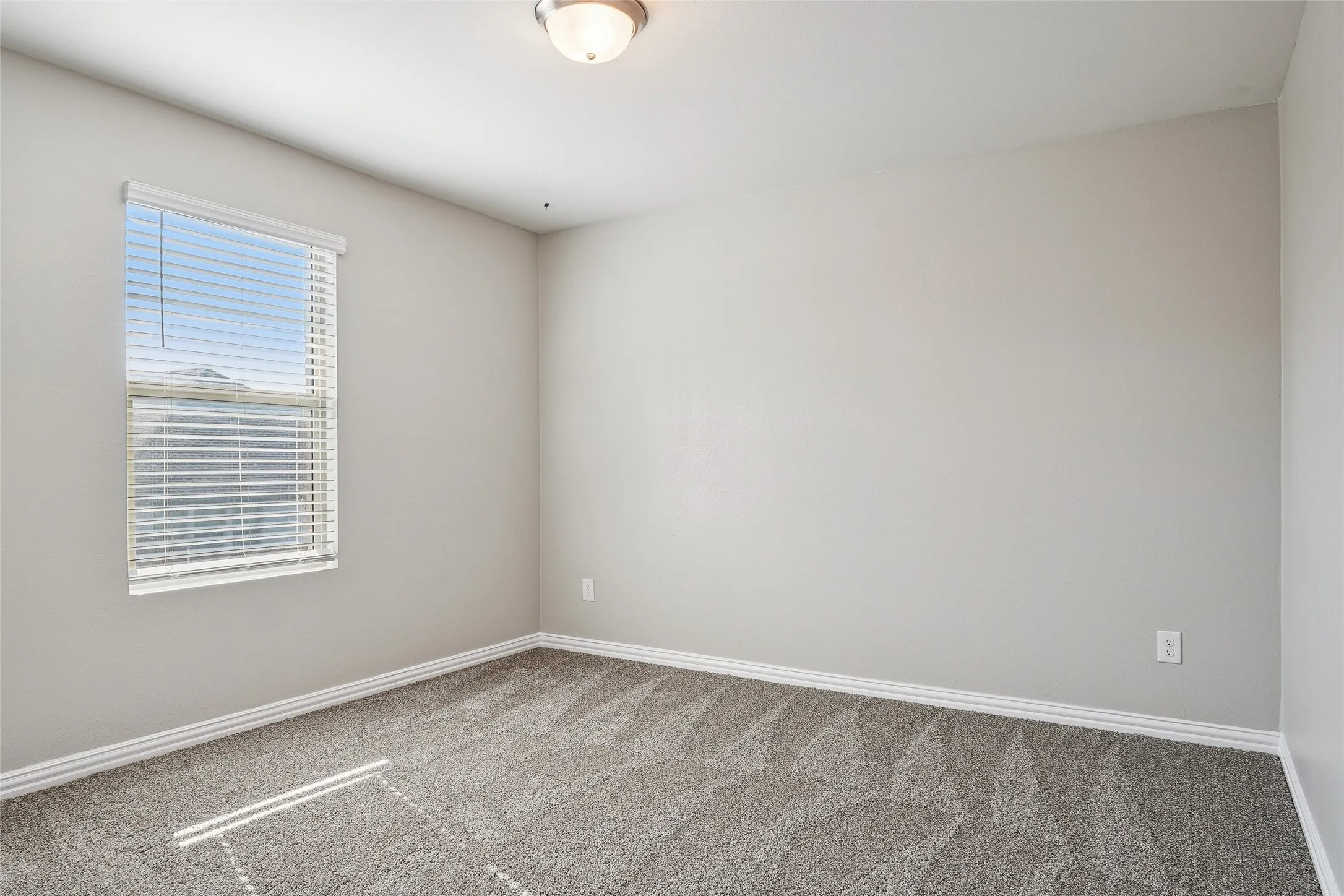 Single Family Residence For Sale in Collin County , 4925 Westhill Drive, Mc Kinney, Texas 75071, 4 Bedroom, 4 Bathroom, 2 Garage spaces, 2,097 Sqft, built in 2022, mls#21382129, Real Estate Agent in Mc Kinney, Homes For Sale in Collin county, Homes For Sale in Mc Kinney, Realtor in Mc Kinney Texas, Real Estate Brokerage Independent Realty Texas, Luminita Cordes Realtor