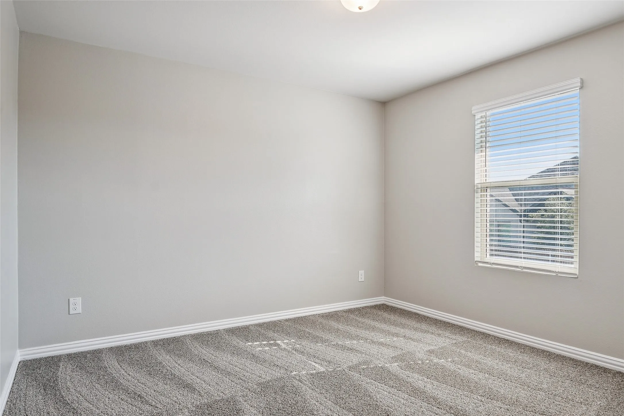 Single Family Residence For Sale in Collin County , 4925 Westhill Drive, Mc Kinney, Texas 75071, 4 Bedroom, 4 Bathroom, 2 Garage spaces, 2,097 Sqft, built in 2022, mls#21382129, Real Estate Agent in Mc Kinney, Homes For Sale in Collin county, Homes For Sale in Mc Kinney, Realtor in Mc Kinney Texas, Real Estate Brokerage Independent Realty Texas, Luminita Cordes Realtor