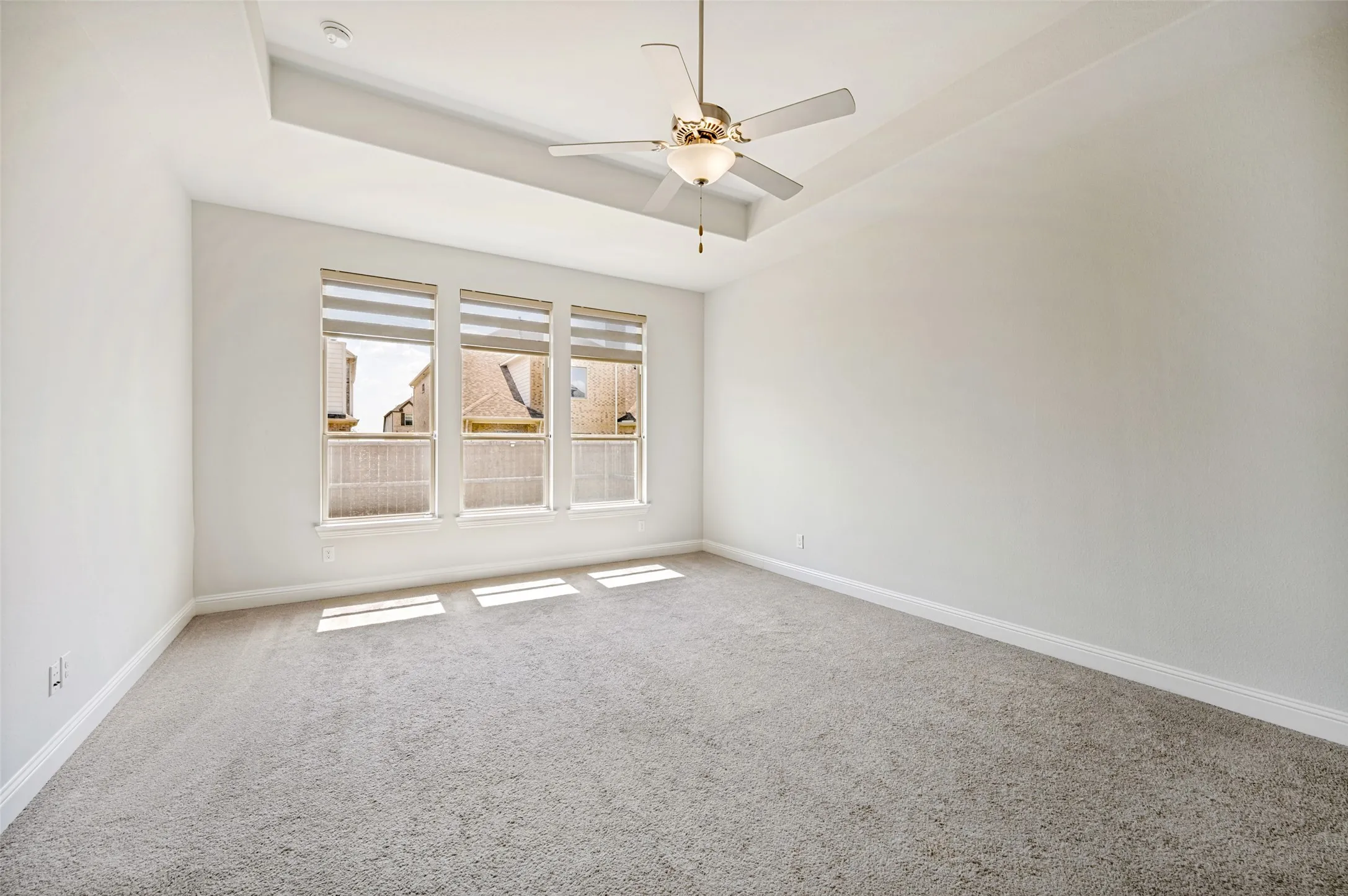 Single Family Residence For Rent in Denton County , 16616 Highland Drive, Celina, Texas 75009, 3 Bedroom, 3 Bathroom, 3 Garage spaces, 2,663 Sqft, built in 2021, mls#21382721, Real Estate Agent in Celina, Homes For Rent in Denton county, Homes For Rent in Celina, Realtor in Celina Texas, Real Estate Brokerage Independent Realty Texas, Luminita Cordes Realtor