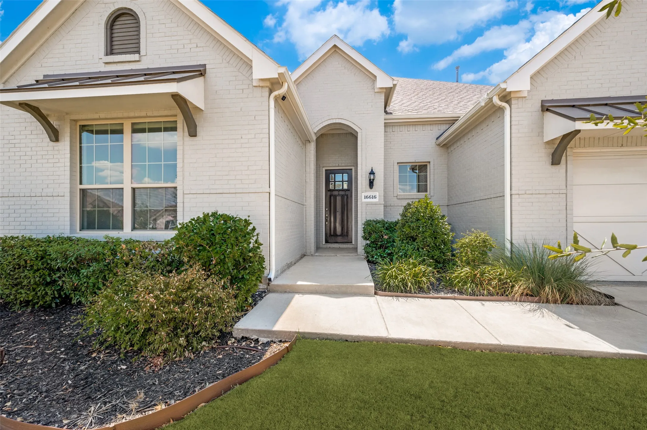 Single Family Residence For Rent in Denton County , 16616 Highland Drive, Celina, Texas 75009, 3 Bedroom, 3 Bathroom, 3 Garage spaces, 2,663 Sqft, built in 2021, mls#21382721, Real Estate Agent in Celina, Homes For Rent in Denton county, Homes For Rent in Celina, Realtor in Celina Texas, Real Estate Brokerage Independent Realty Texas, Luminita Cordes Realtor