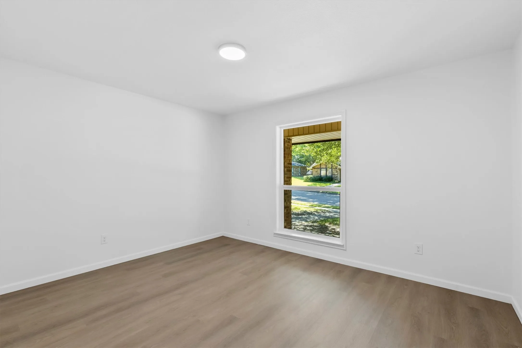 Bedroom 3 with Walkin Closet!