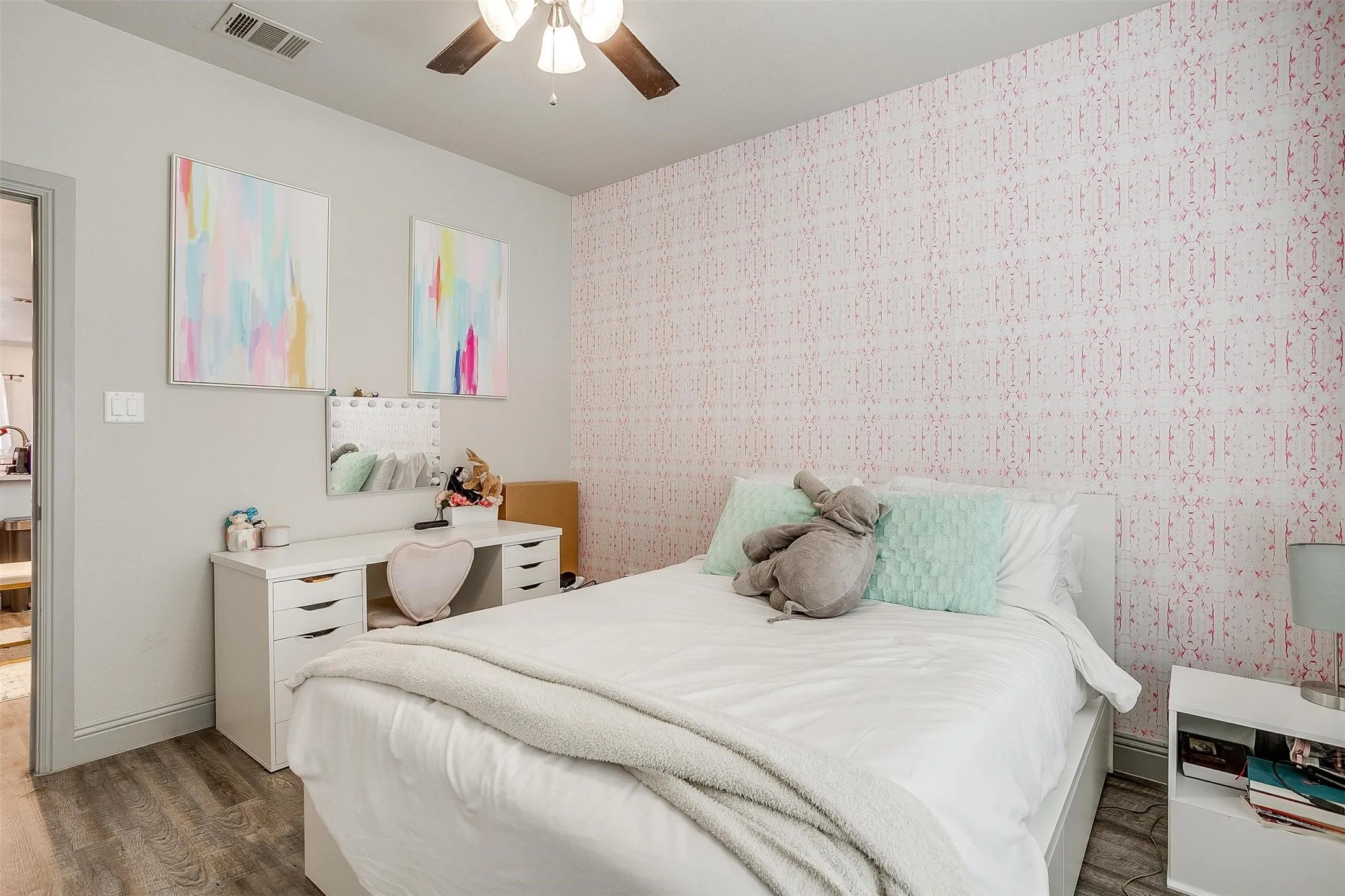 Duplex For Rent in Tarrant County , 2537 Mccart Avenue 2537, Fort Worth, Texas 76110, 5 Bedroom, 5 Bathroom, Garage spaces, 2,478 Sqft, built in 1946, mls#21384607, Real Estate Agent in Fort Worth, Homes For Rent in Tarrant county, Homes For Rent in Fort Worth, Realtor in Fort Worth Texas, Real Estate Brokerage Independent Realty Texas, Luminita Cordes Realtor