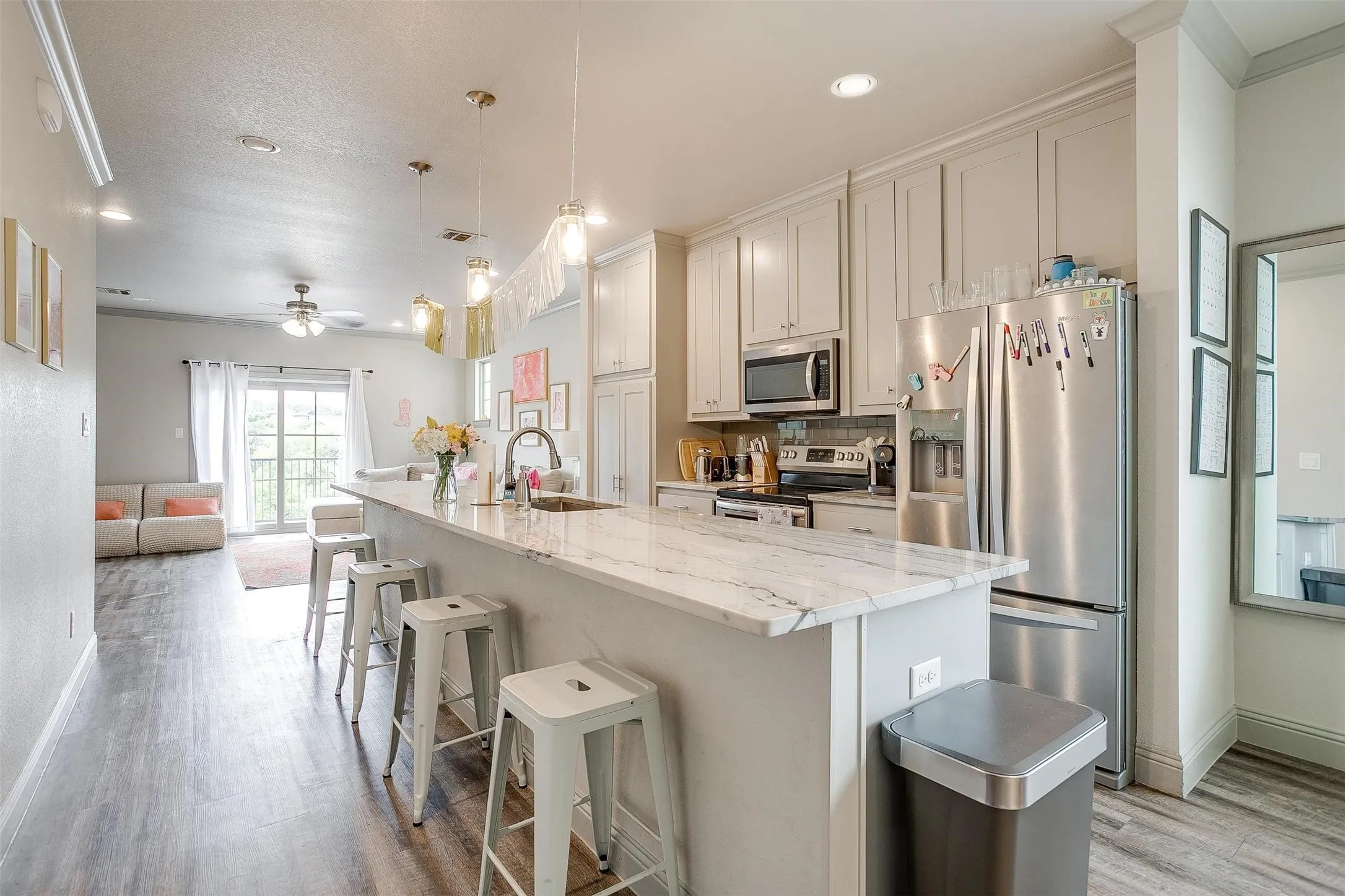 Duplex For Rent in Tarrant County , 2537 Mccart Avenue 2537, Fort Worth, Texas 76110, 5 Bedroom, 5 Bathroom, Garage spaces, 2,478 Sqft, built in 1946, mls#21384607, Real Estate Agent in Fort Worth, Homes For Rent in Tarrant county, Homes For Rent in Fort Worth, Realtor in Fort Worth Texas, Real Estate Brokerage Independent Realty Texas, Luminita Cordes Realtor