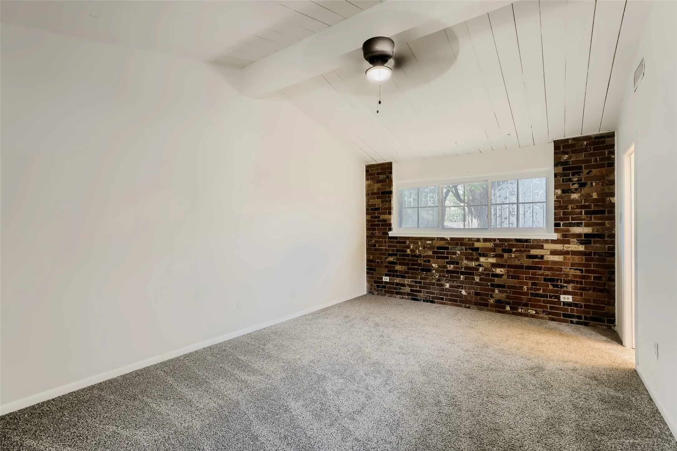 Single Family Residence For Sale in Dallas County , 741 Greenhaven Drive, Richardson, Texas 75080, 3 Bedroom, 2 Bathroom, 2 Garage spaces, 1,512 Sqft, built in 1963, mls#21376178, Real Estate Agent in Richardson, Homes For Sale in Dallas county, Homes For Sale in Richardson, Realtor in Richardson Texas, Real Estate Brokerage Independent Realty Texas, Luminita Cordes Realtor