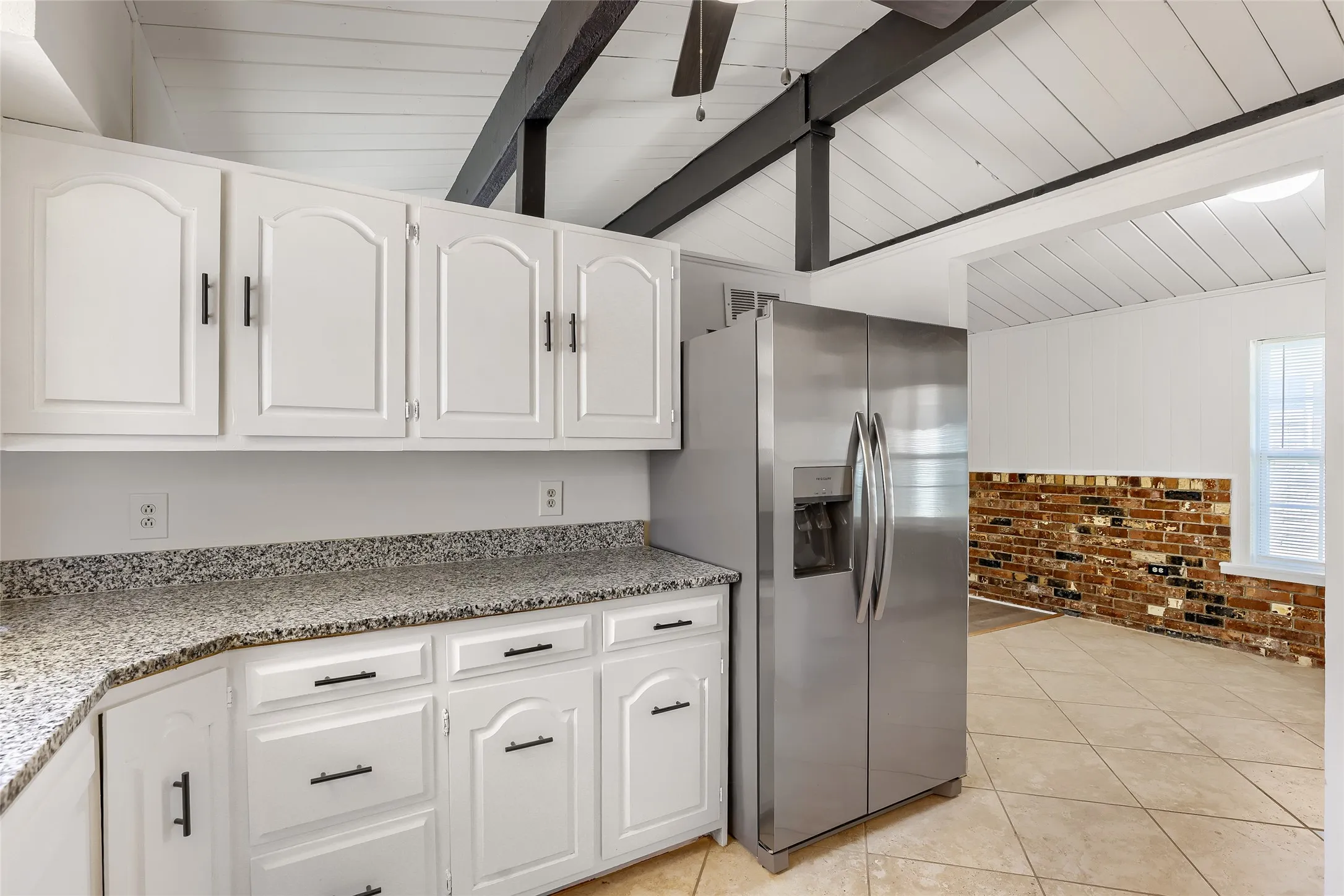 Single Family Residence For Sale in Dallas County , 741 Greenhaven Drive, Richardson, Texas 75080, 3 Bedroom, 2 Bathroom, 2 Garage spaces, 1,512 Sqft, built in 1963, mls#21376178, Real Estate Agent in Richardson, Homes For Sale in Dallas county, Homes For Sale in Richardson, Realtor in Richardson Texas, Real Estate Brokerage Independent Realty Texas, Luminita Cordes Realtor
