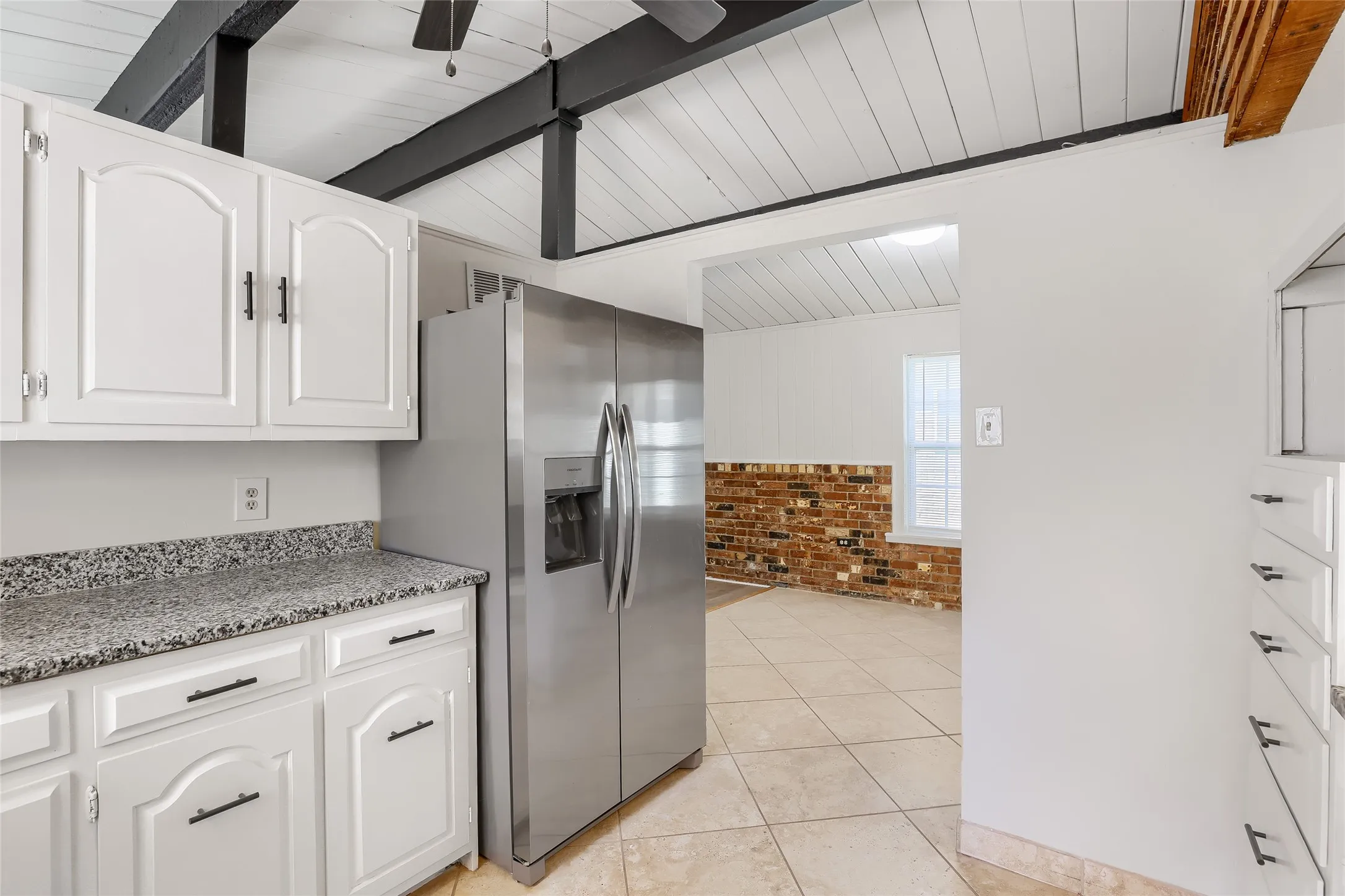 Single Family Residence For Sale in Dallas County , 741 Greenhaven Drive, Richardson, Texas 75080, 3 Bedroom, 2 Bathroom, 2 Garage spaces, 1,512 Sqft, built in 1963, mls#21376178, Real Estate Agent in Richardson, Homes For Sale in Dallas county, Homes For Sale in Richardson, Realtor in Richardson Texas, Real Estate Brokerage Independent Realty Texas, Luminita Cordes Realtor