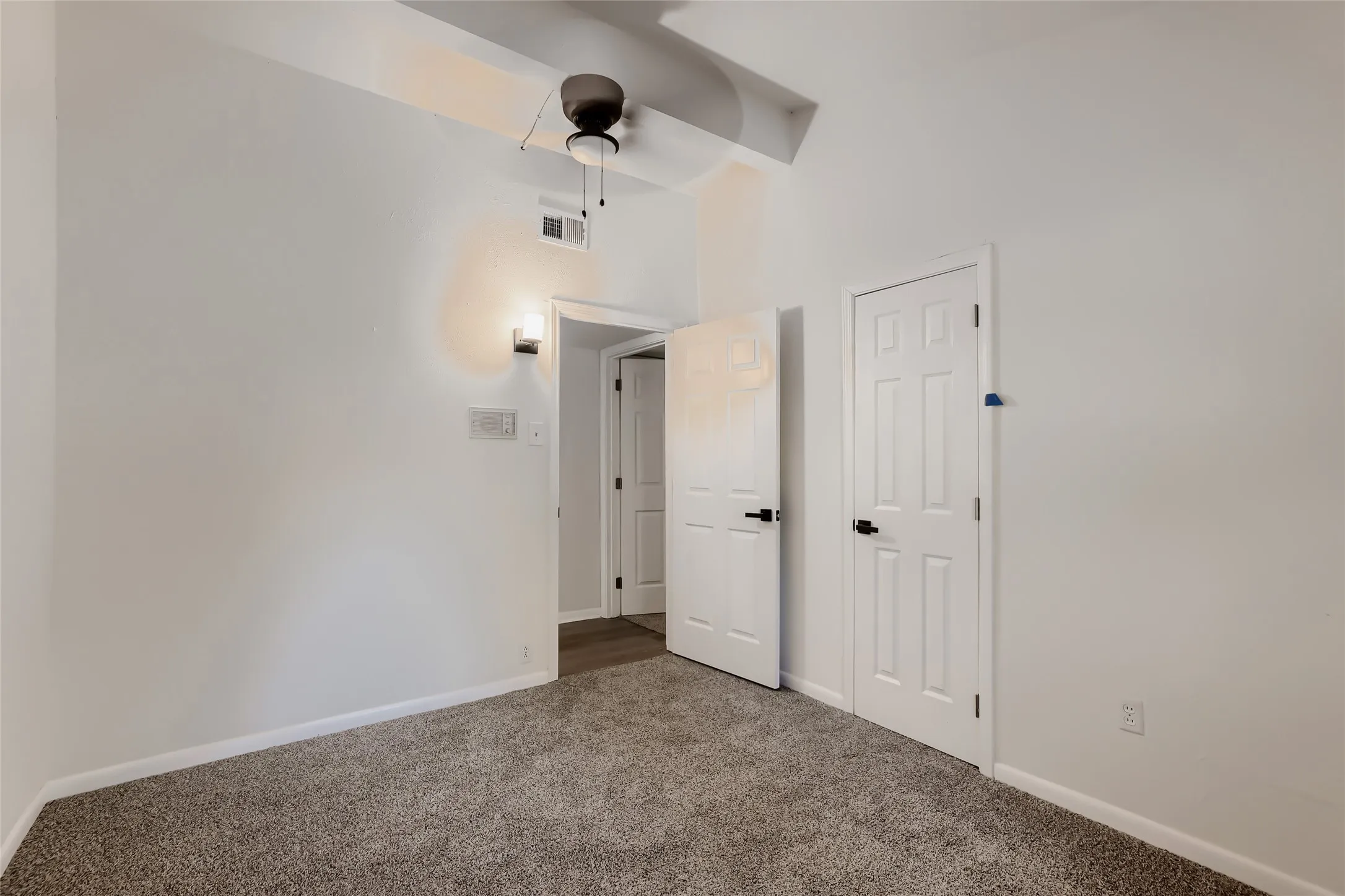 Single Family Residence For Sale in Dallas County , 741 Greenhaven Drive, Richardson, Texas 75080, 3 Bedroom, 2 Bathroom, 2 Garage spaces, 1,512 Sqft, built in 1963, mls#21376178, Real Estate Agent in Richardson, Homes For Sale in Dallas county, Homes For Sale in Richardson, Realtor in Richardson Texas, Real Estate Brokerage Independent Realty Texas, Luminita Cordes Realtor