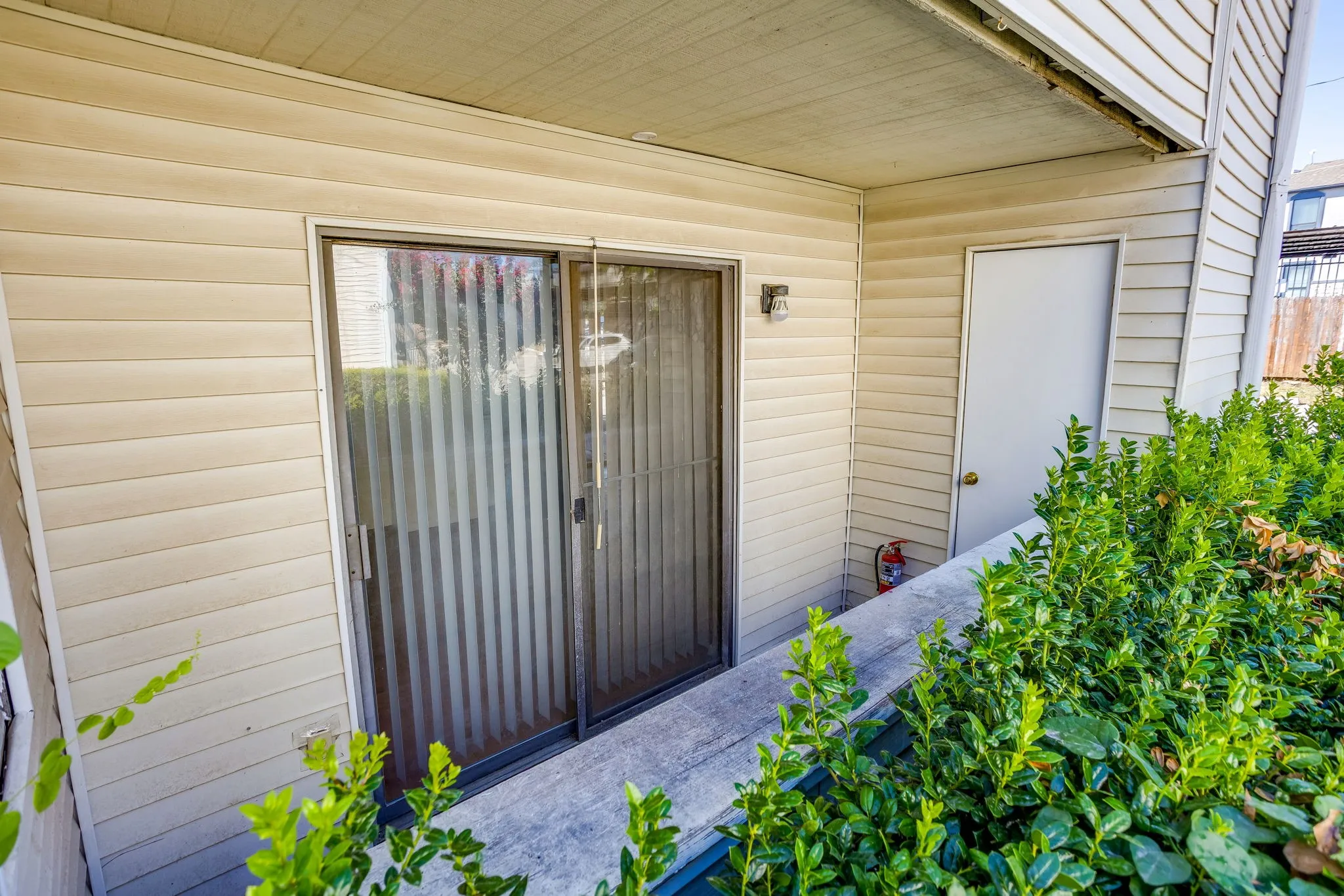 Side patio