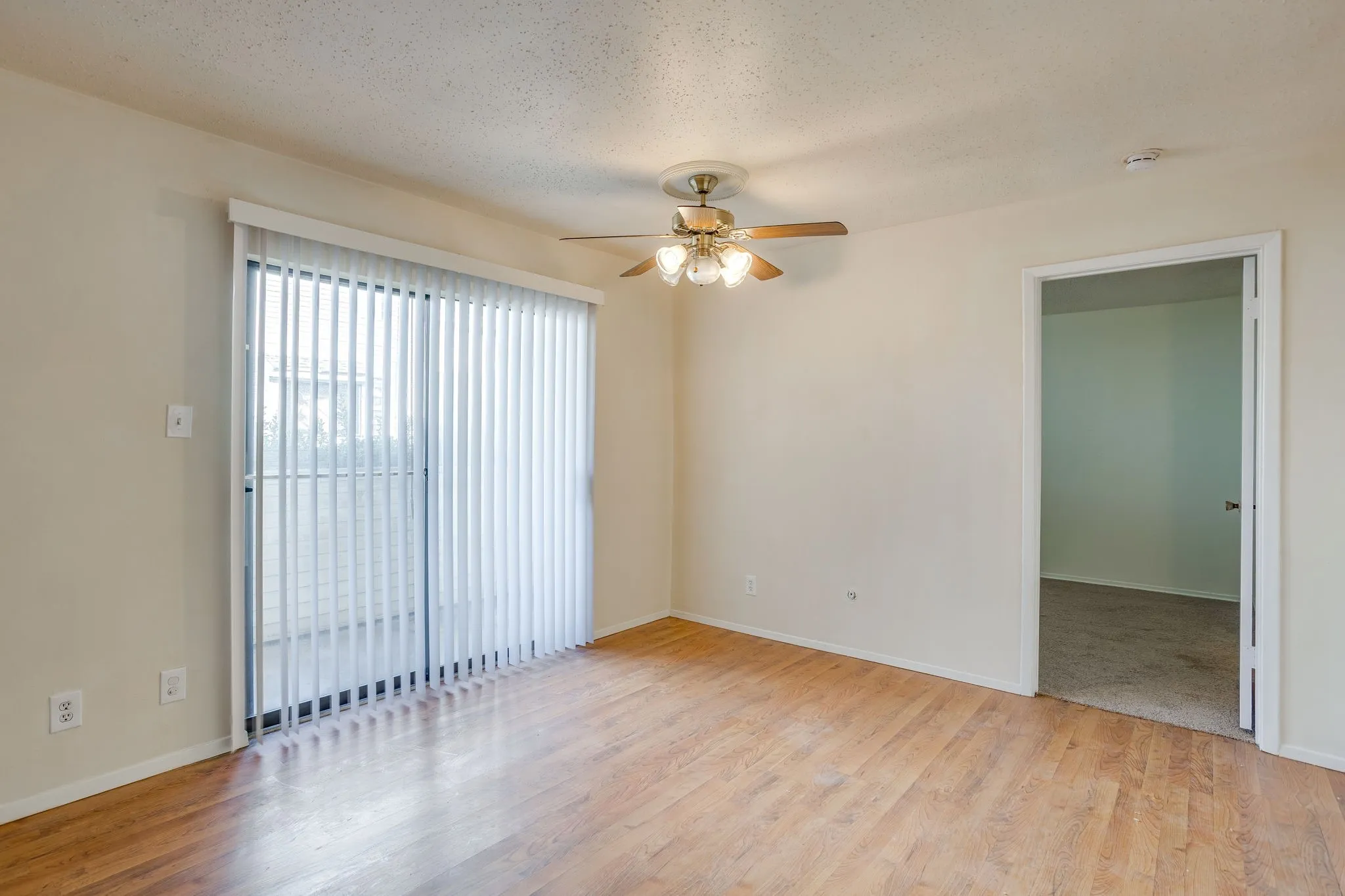 For Sale in Dallas County , 7431 Holly Hill 101, Dallas, Texas 75231, 0, 0, Garage spaces, 0 Sqft, built in 1979, mls#21376620, Real Estate Agent in Dallas, Homes For Sale in Dallas county, Homes For Sale in Dallas, Realtor in Dallas Texas, Real Estate Brokerage Independent Realty Texas, Luminita Cordes Realtor
