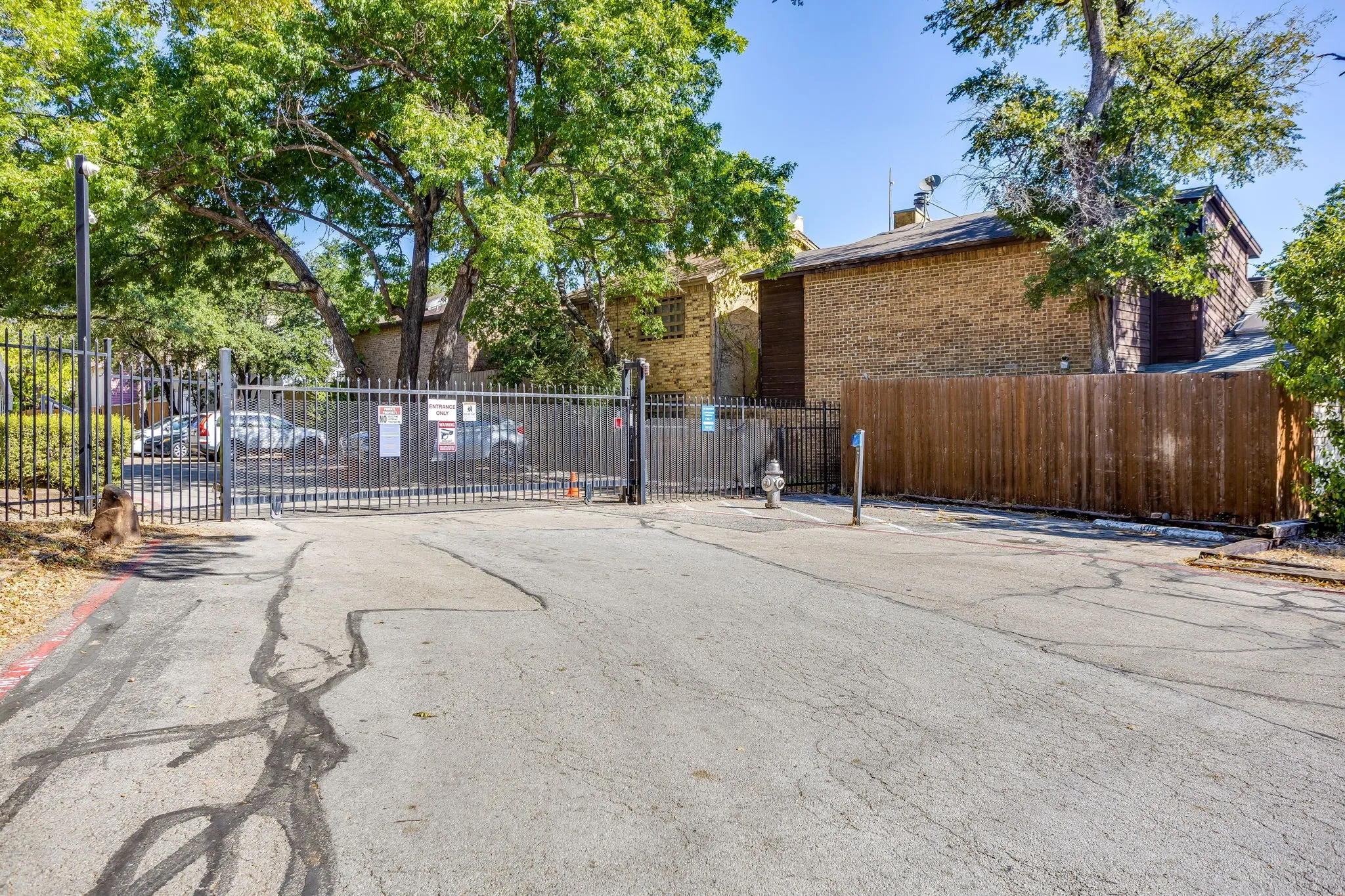 For Sale in Dallas County , 7431 Holly Hill 101, Dallas, Texas 75231, 0, 0, Garage spaces, 0 Sqft, built in 1979, mls#21376620, Real Estate Agent in Dallas, Homes For Sale in Dallas county, Homes For Sale in Dallas, Realtor in Dallas Texas, Real Estate Brokerage Independent Realty Texas, Luminita Cordes Realtor