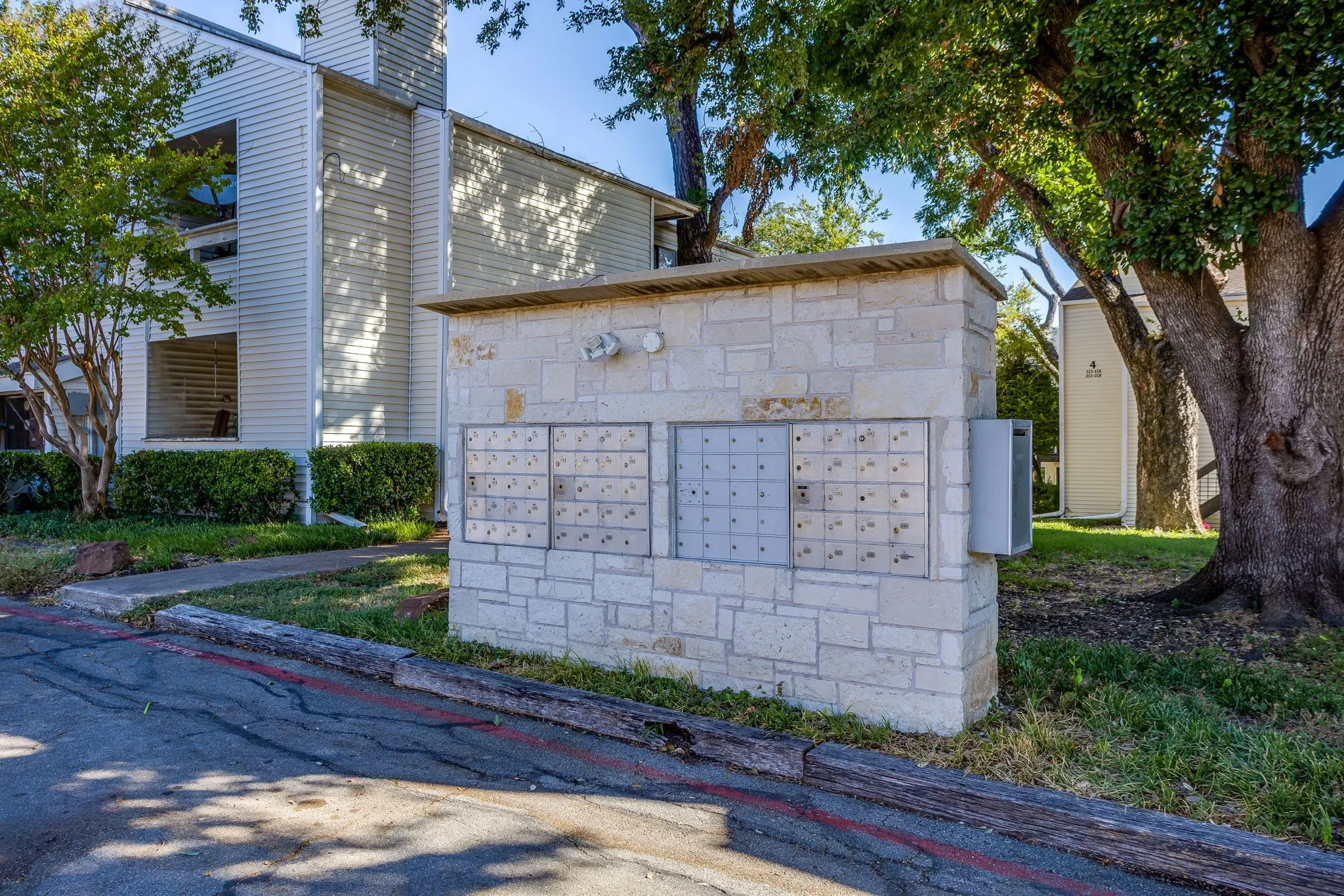 For Sale in Dallas County , 7431 Holly Hill 101, Dallas, Texas 75231, 0, 0, Garage spaces, 0 Sqft, built in 1979, mls#21376620, Real Estate Agent in Dallas, Homes For Sale in Dallas county, Homes For Sale in Dallas, Realtor in Dallas Texas, Real Estate Brokerage Independent Realty Texas, Luminita Cordes Realtor