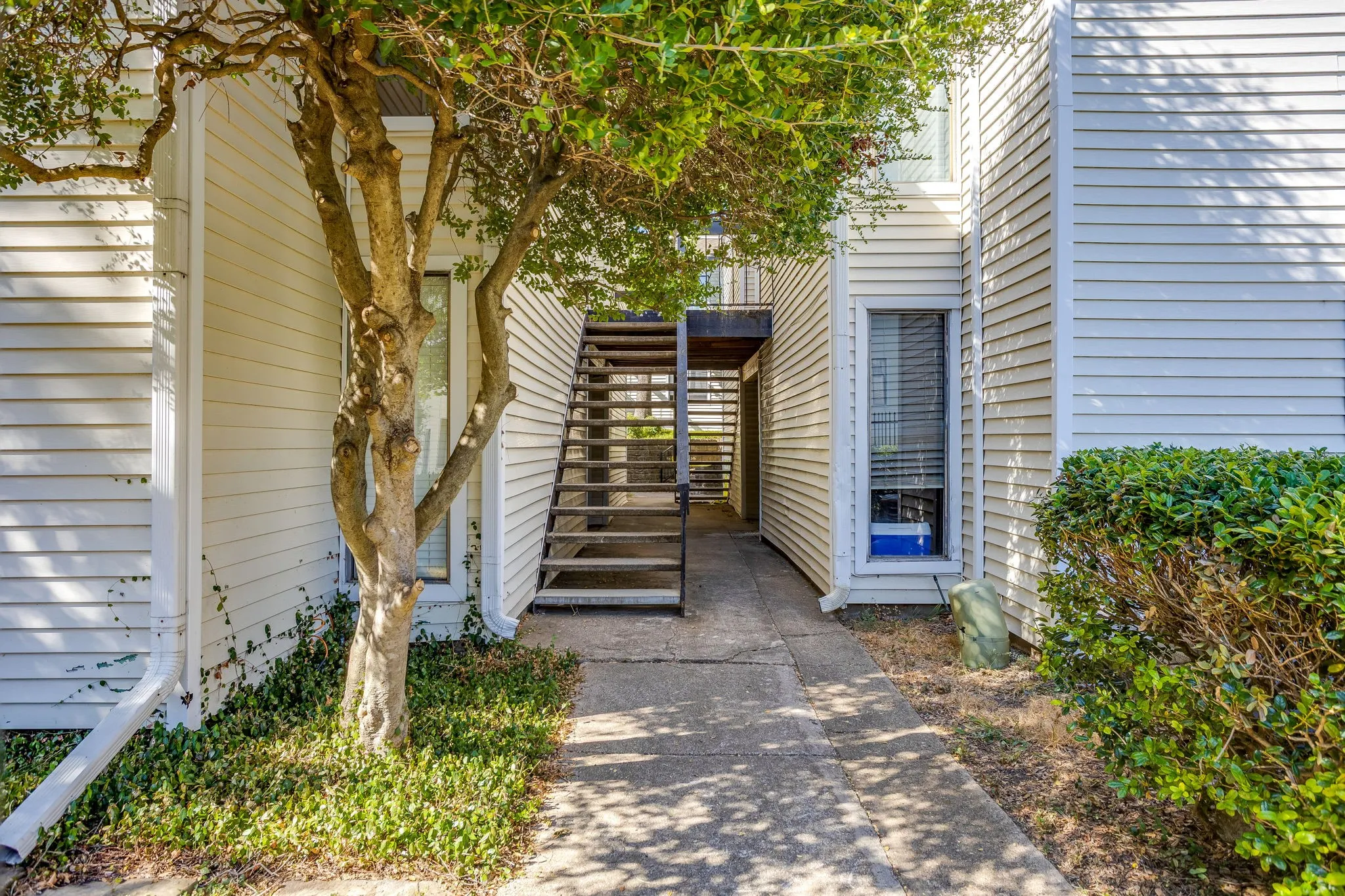 For Sale in Dallas County , 7431 Holly Hill 101, Dallas, Texas 75231, 0, 0, Garage spaces, 0 Sqft, built in 1979, mls#21376620, Real Estate Agent in Dallas, Homes For Sale in Dallas county, Homes For Sale in Dallas, Realtor in Dallas Texas, Real Estate Brokerage Independent Realty Texas, Luminita Cordes Realtor