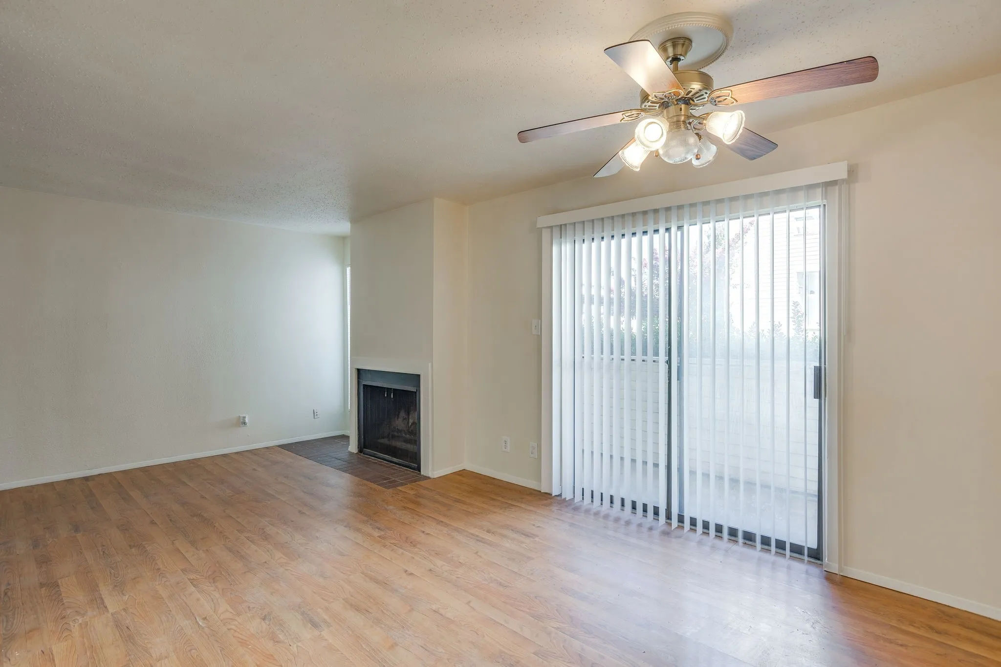 For Sale in Dallas County , 7431 Holly Hill 101, Dallas, Texas 75231, 0, 0, Garage spaces, 0 Sqft, built in 1979, mls#21376620, Real Estate Agent in Dallas, Homes For Sale in Dallas county, Homes For Sale in Dallas, Realtor in Dallas Texas, Real Estate Brokerage Independent Realty Texas, Luminita Cordes Realtor