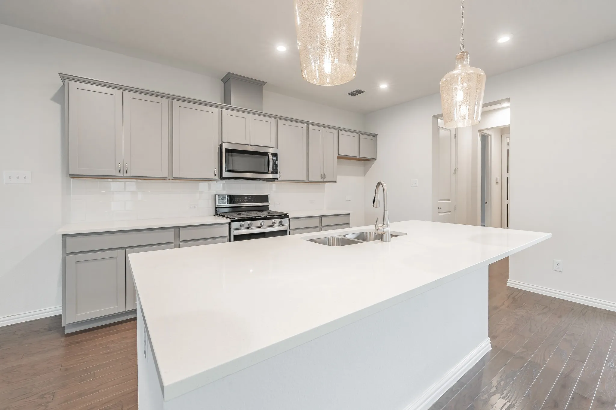 Single Family Residence For Rent in Denton County , 900 Pearl Place, Northlake, Texas 76247, 3 Bedroom, 2 Bathroom, 2 Garage spaces, 1,794 Sqft, built in 2020, mls#21384638, Real Estate Agent in Northlake, Homes For Rent in Denton county, Homes For Rent in Northlake, Realtor in Northlake Texas, Real Estate Brokerage Independent Realty Texas, Luminita Cordes Realtor