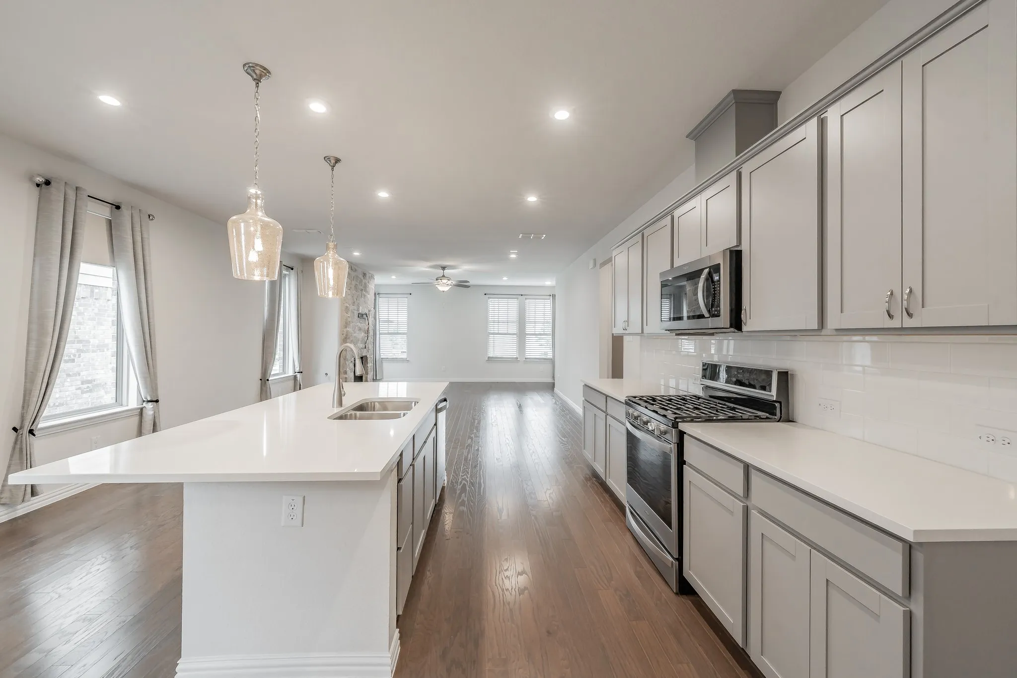 Single Family Residence For Rent in Denton County , 900 Pearl Place, Northlake, Texas 76247, 3 Bedroom, 2 Bathroom, 2 Garage spaces, 1,794 Sqft, built in 2020, mls#21384638, Real Estate Agent in Northlake, Homes For Rent in Denton county, Homes For Rent in Northlake, Realtor in Northlake Texas, Real Estate Brokerage Independent Realty Texas, Luminita Cordes Realtor