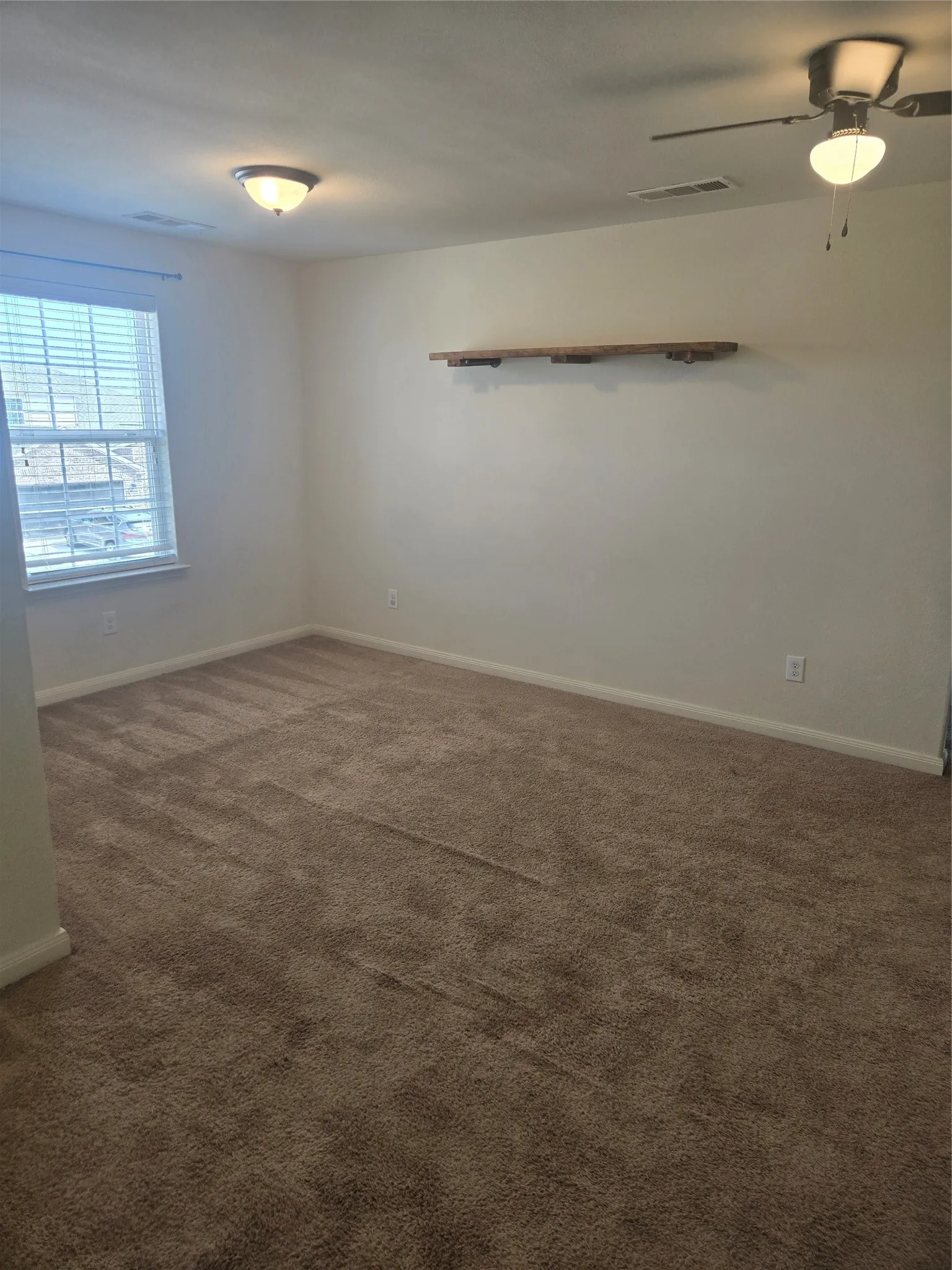 Single Family Residence For Rent in Collin County , 1627 Blackburn Way, Princeton, Texas 75407, 3 Bedroom, 3 Bathroom, 2 Garage spaces, 2,049 Sqft, built in 2017, mls#21382085, Real Estate Agent in Princeton, Homes For Rent in Collin county, Homes For Rent in Princeton, Realtor in Princeton Texas, Real Estate Brokerage Independent Realty Texas, Luminita Cordes Realtor