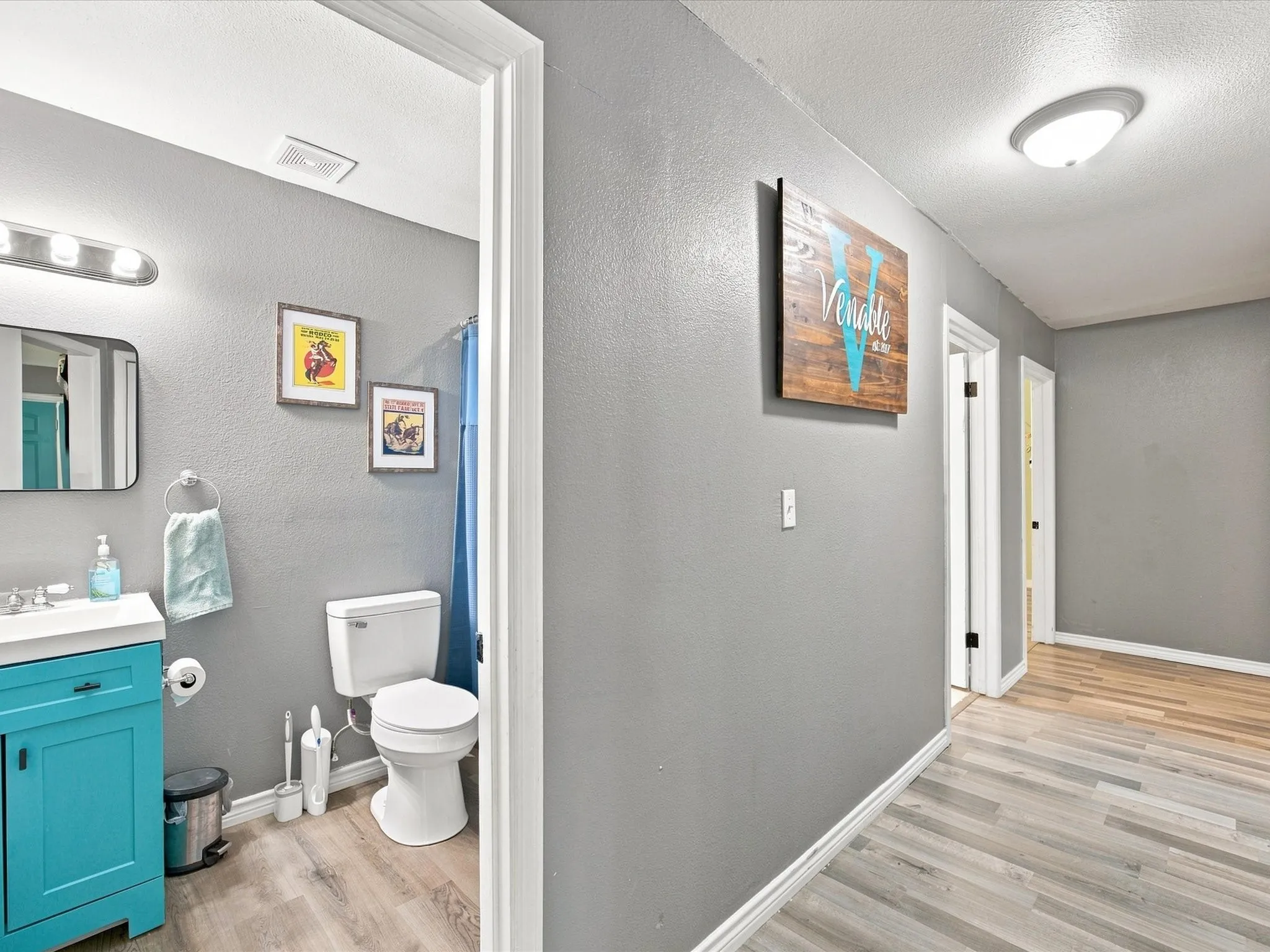 Single Family Residence For Sale in Montague County , 1306 Hulme Street, Bowie, Texas 76230, 3 Bedroom, 2 Bathroom, 1 Garage spaces, 1,380 Sqft, built in 1965, mls#21383459, Real Estate Agent in Bowie, Homes For Sale in Montague county, Homes For Sale in Bowie, Realtor in Bowie Texas, Real Estate Brokerage Independent Realty Texas, Luminita Cordes Realtor