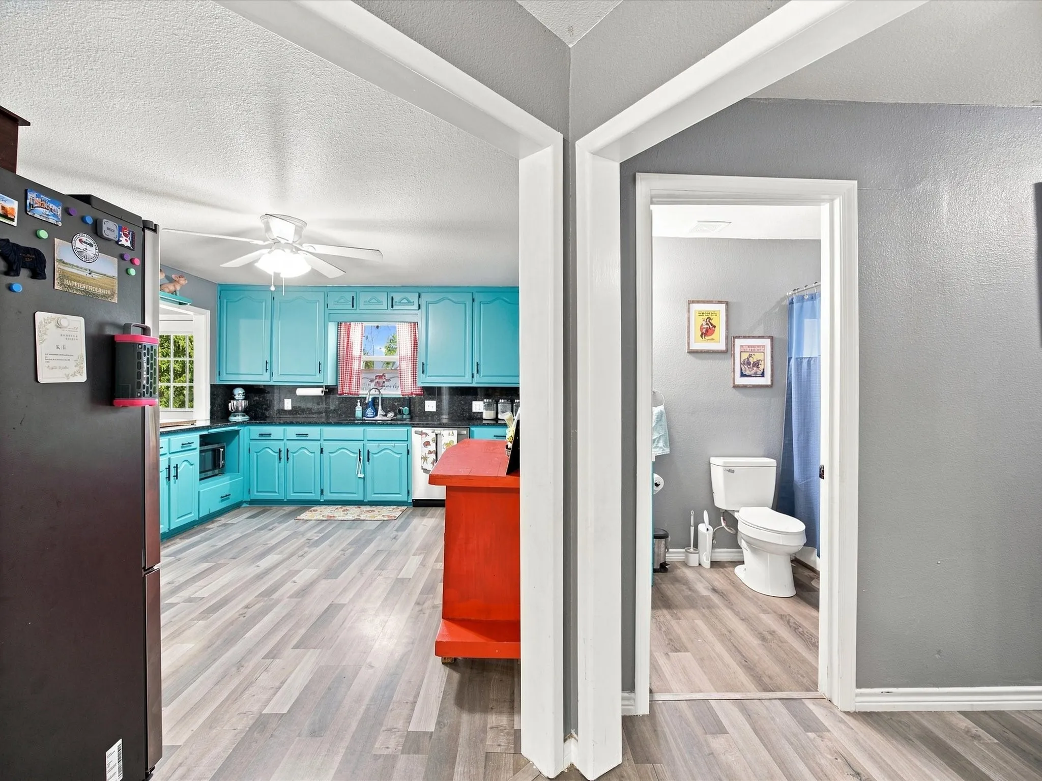 Single Family Residence For Sale in Montague County , 1306 Hulme Street, Bowie, Texas 76230, 3 Bedroom, 2 Bathroom, 1 Garage spaces, 1,380 Sqft, built in 1965, mls#21383459, Real Estate Agent in Bowie, Homes For Sale in Montague county, Homes For Sale in Bowie, Realtor in Bowie Texas, Real Estate Brokerage Independent Realty Texas, Luminita Cordes Realtor