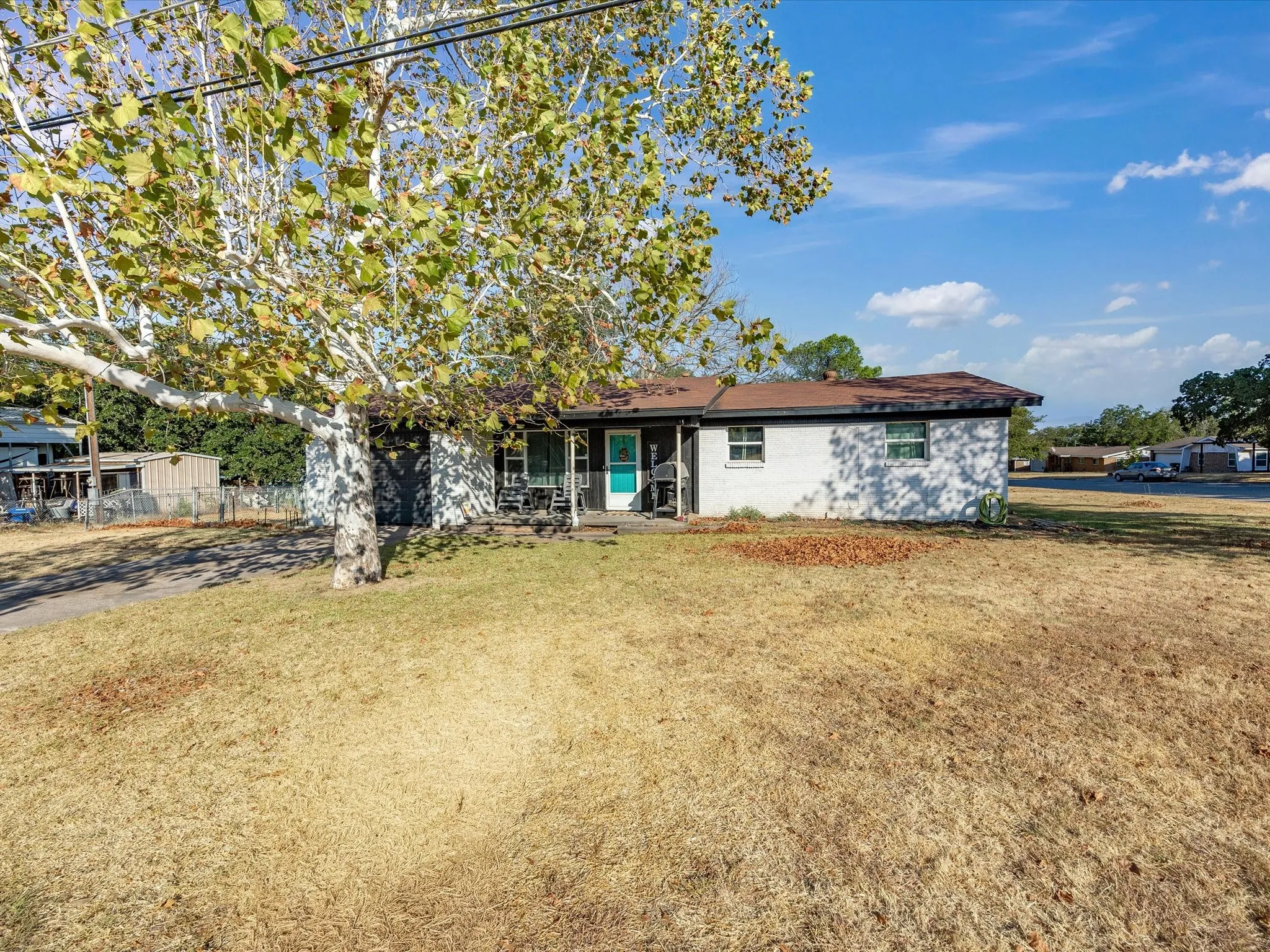 Single Family Residence For Sale in Montague County , 1306 Hulme Street, Bowie, Texas 76230, 3 Bedroom, 2 Bathroom, 1 Garage spaces, 1,380 Sqft, built in 1965, mls#21383459, Real Estate Agent in Bowie, Homes For Sale in Montague county, Homes For Sale in Bowie, Realtor in Bowie Texas, Real Estate Brokerage Independent Realty Texas, Luminita Cordes Realtor