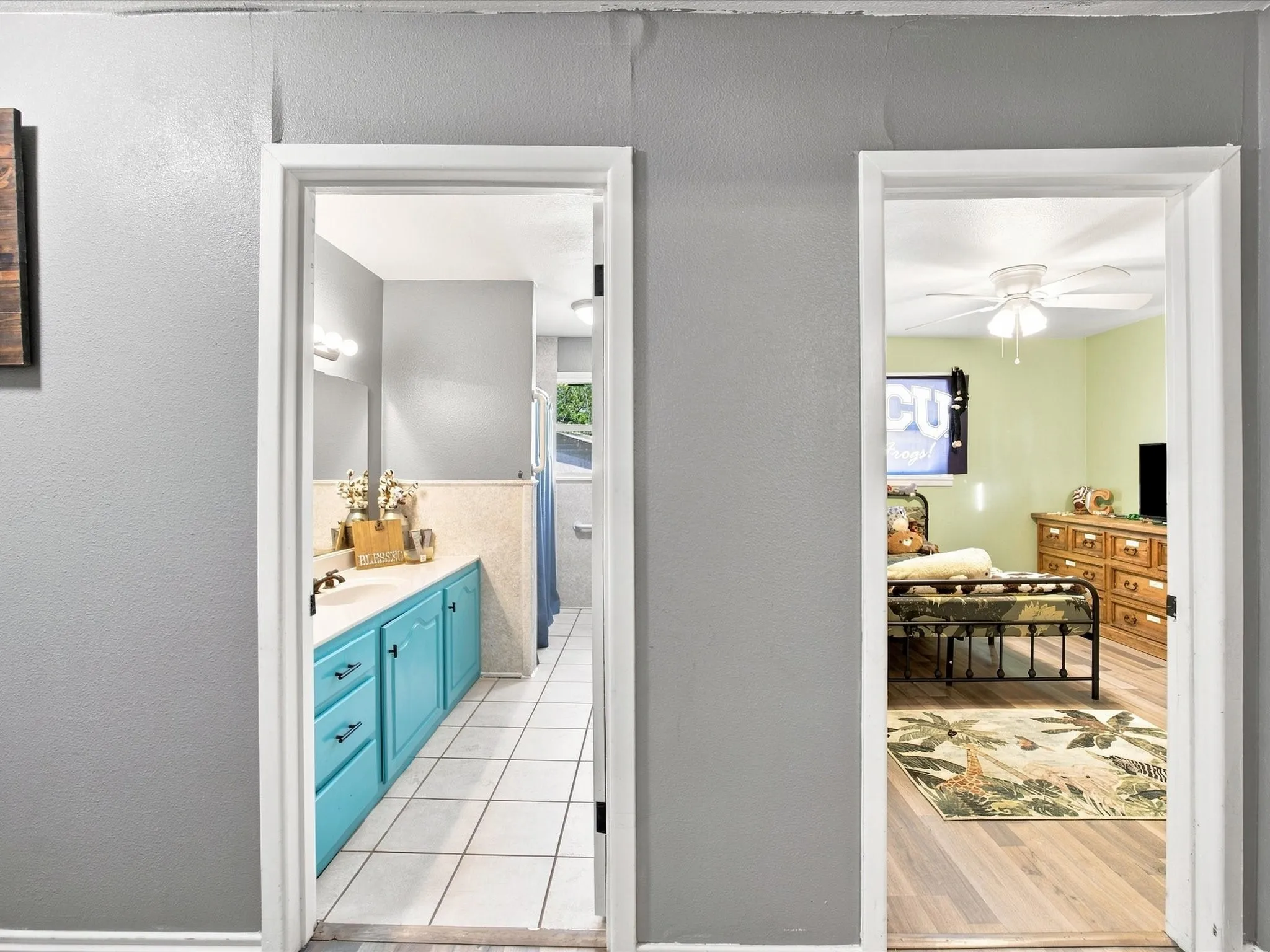 Single Family Residence For Sale in Montague County , 1306 Hulme Street, Bowie, Texas 76230, 3 Bedroom, 2 Bathroom, 1 Garage spaces, 1,380 Sqft, built in 1965, mls#21383459, Real Estate Agent in Bowie, Homes For Sale in Montague county, Homes For Sale in Bowie, Realtor in Bowie Texas, Real Estate Brokerage Independent Realty Texas, Luminita Cordes Realtor