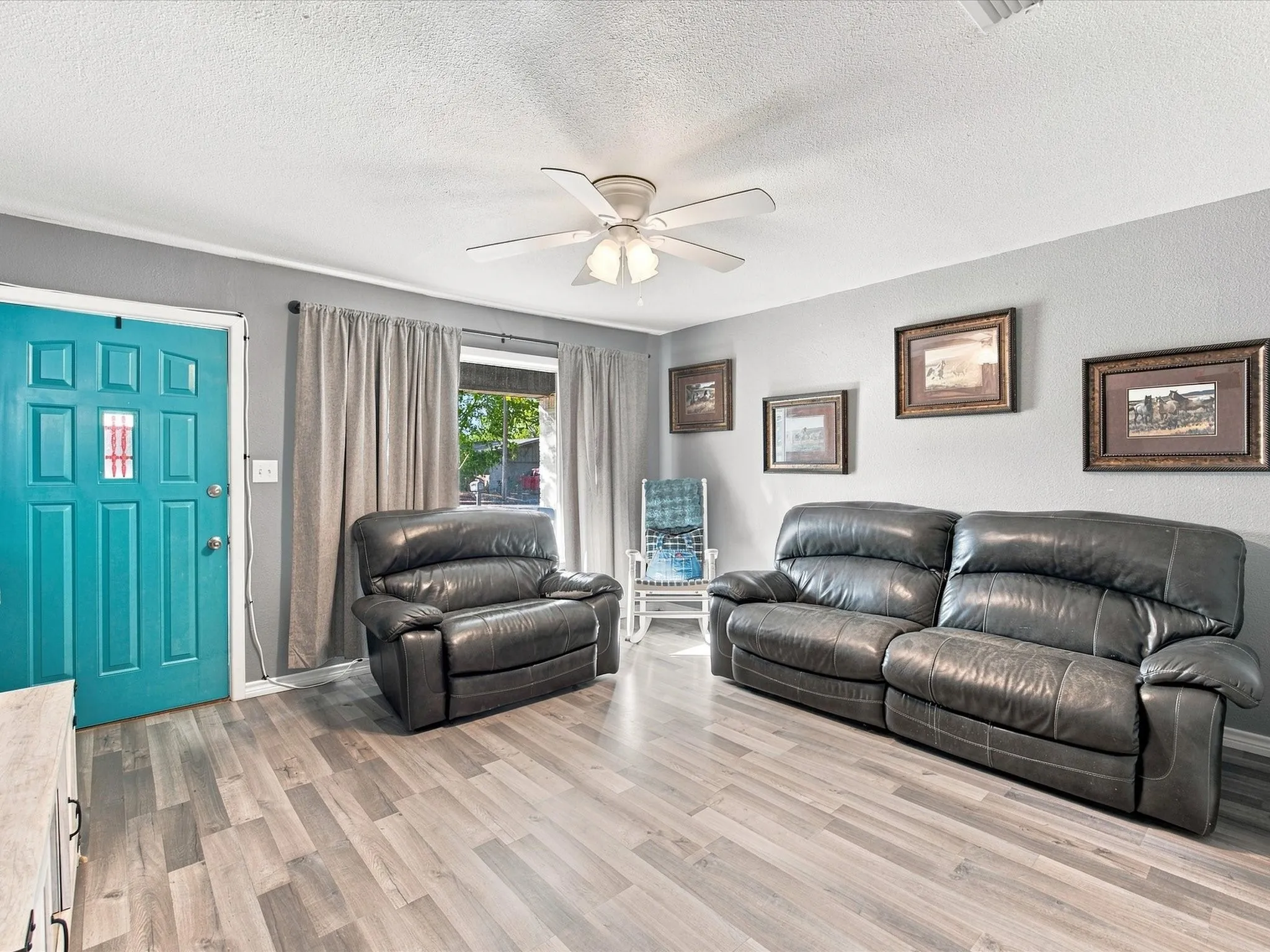 Single Family Residence For Sale in Montague County , 1306 Hulme Street, Bowie, Texas 76230, 3 Bedroom, 2 Bathroom, 1 Garage spaces, 1,380 Sqft, built in 1965, mls#21383459, Real Estate Agent in Bowie, Homes For Sale in Montague county, Homes For Sale in Bowie, Realtor in Bowie Texas, Real Estate Brokerage Independent Realty Texas, Luminita Cordes Realtor