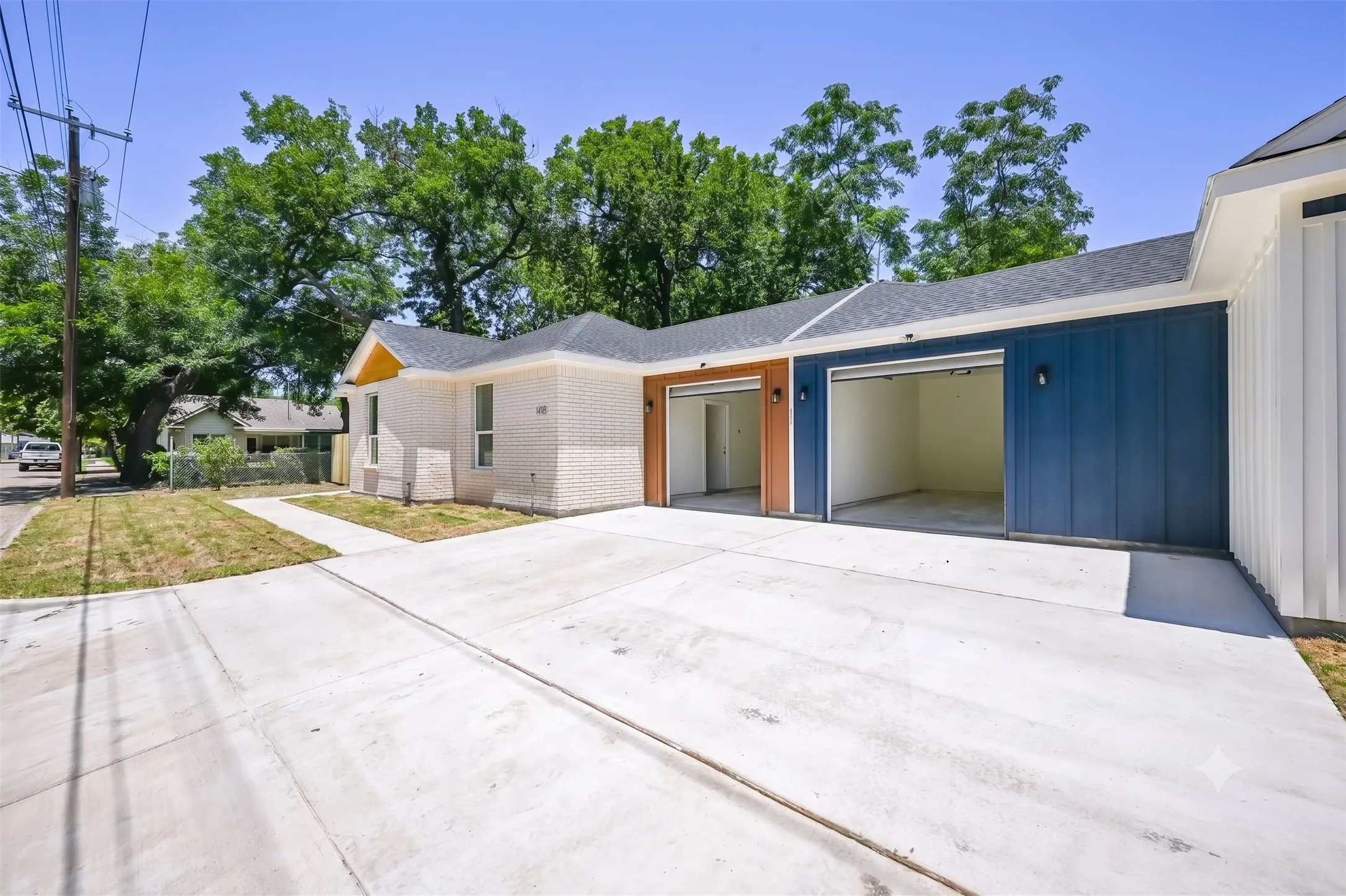 Duplex For Rent in Dallas County , 4418 Myrtle, Dallas, Texas 75215, 3 Bedroom, 2 Bathroom, 1 Garage spaces, 1,268 Sqft, built in 2026, mls#21384644, Real Estate Agent in Dallas, Homes For Rent in Dallas county, Homes For Rent in Dallas, Realtor in Dallas Texas, Real Estate Brokerage Independent Realty Texas, Luminita Cordes Realtor
