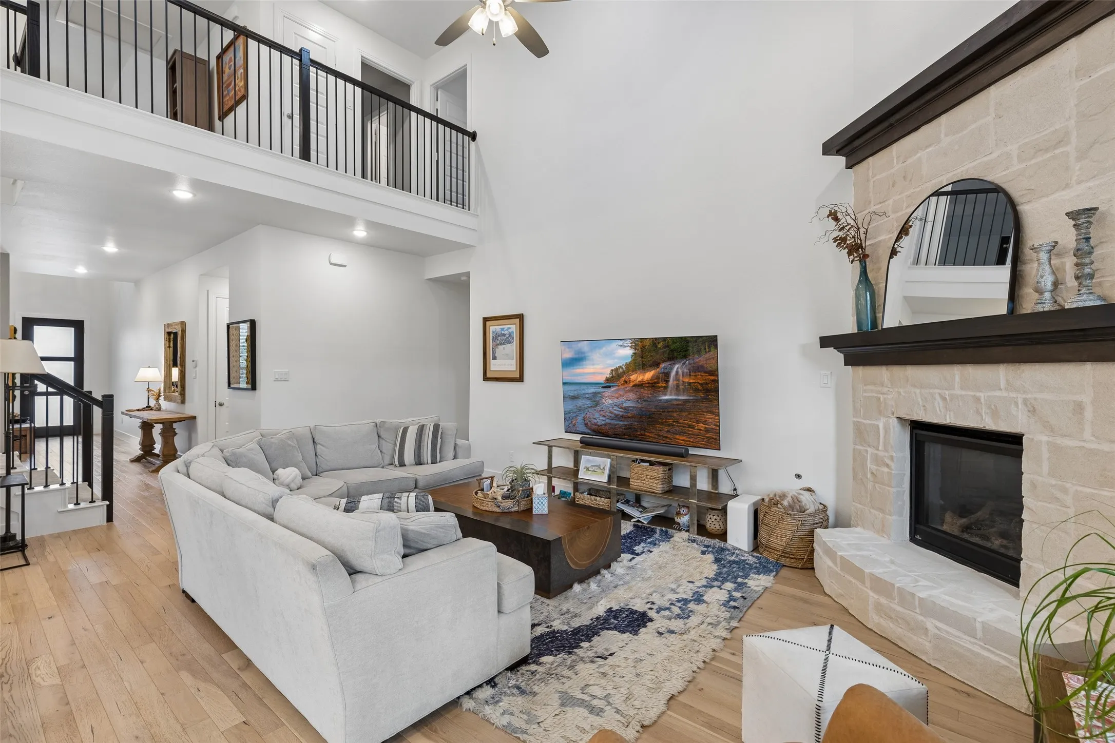 Single Family Residence For Sale in Collin County , 828 Harrington Lane, Celina, Texas 75009, 4 Bedroom, 4 Bathroom, 2 Garage spaces, 2,790 Sqft, built in 2020, mls#21383800, Real Estate Agent in Celina, Homes For Sale in Collin county, Homes For Sale in Celina, Realtor in Celina Texas, Real Estate Brokerage Independent Realty Texas, Luminita Cordes Realtor