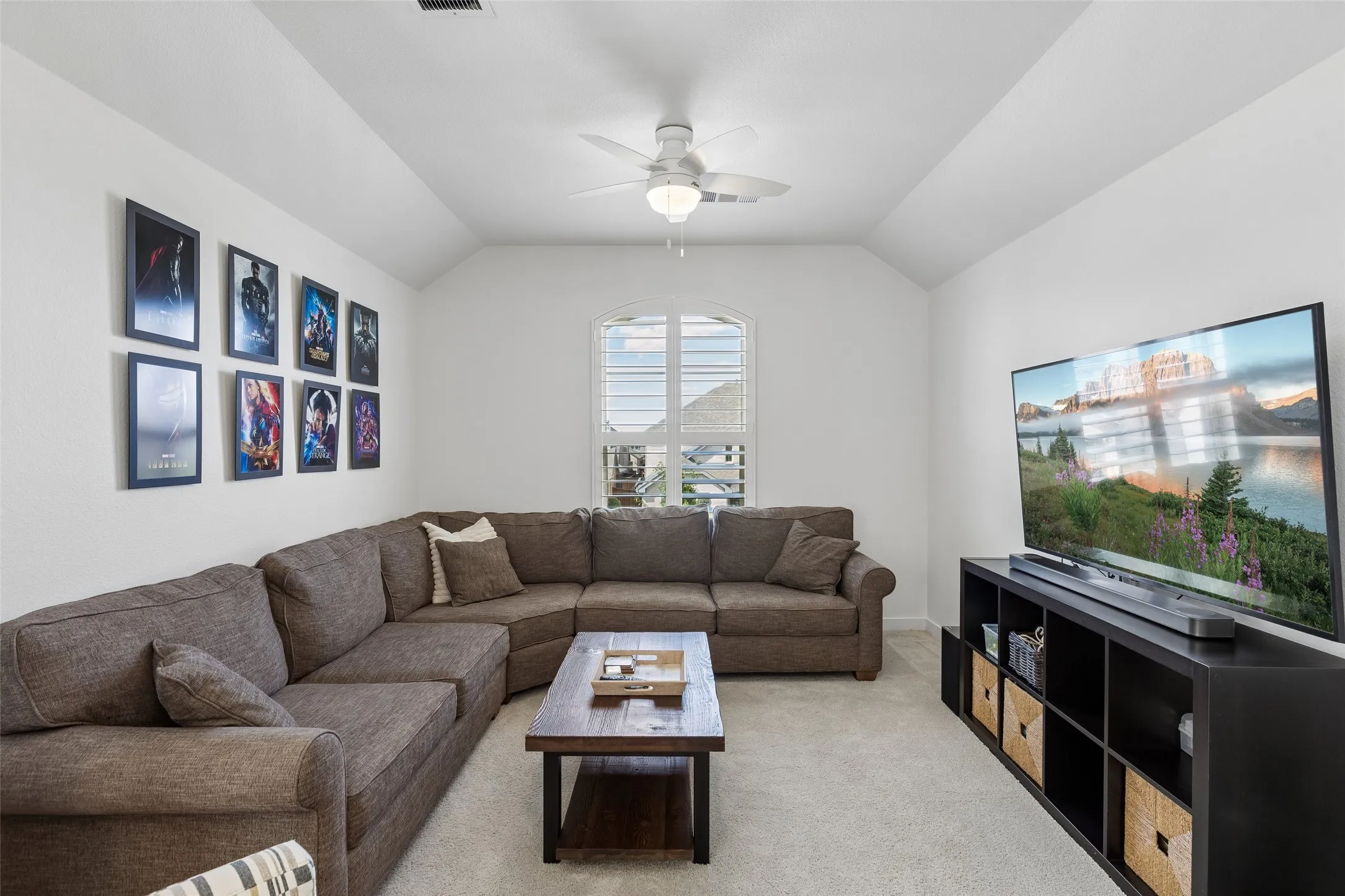 Single Family Residence For Sale in Collin County , 828 Harrington Lane, Celina, Texas 75009, 4 Bedroom, 4 Bathroom, 2 Garage spaces, 2,790 Sqft, built in 2020, mls#21383800, Real Estate Agent in Celina, Homes For Sale in Collin county, Homes For Sale in Celina, Realtor in Celina Texas, Real Estate Brokerage Independent Realty Texas, Luminita Cordes Realtor