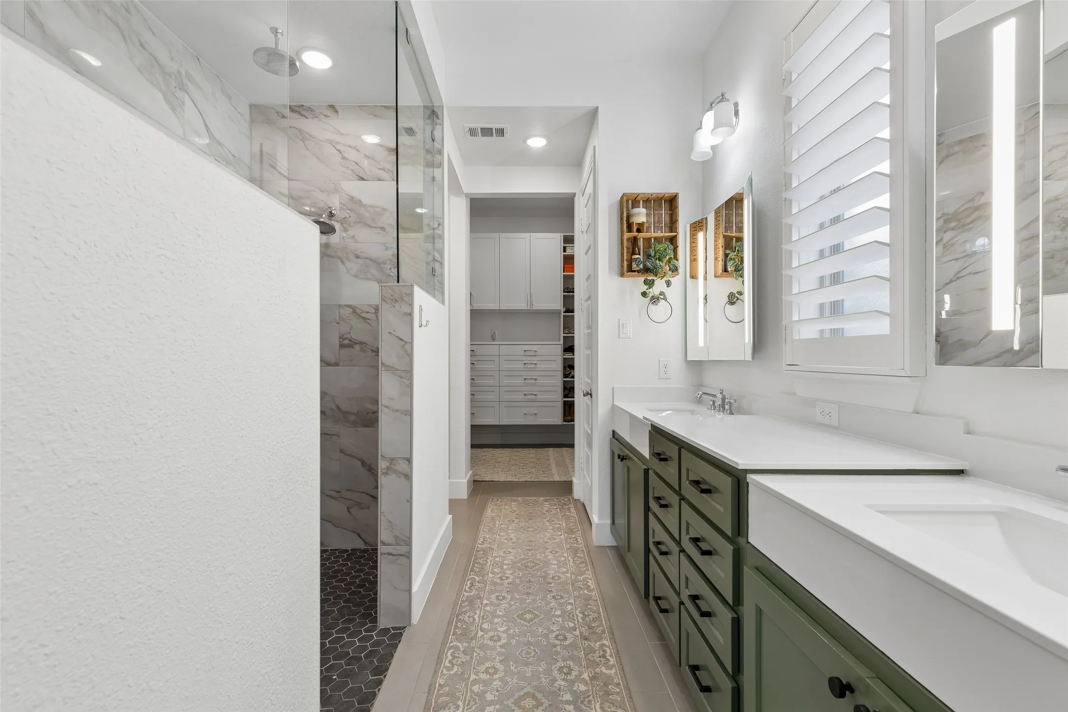 Single Family Residence For Sale in Collin County , 828 Harrington Lane, Celina, Texas 75009, 4 Bedroom, 4 Bathroom, 2 Garage spaces, 2,790 Sqft, built in 2020, mls#21383800, Real Estate Agent in Celina, Homes For Sale in Collin county, Homes For Sale in Celina, Realtor in Celina Texas, Real Estate Brokerage Independent Realty Texas, Luminita Cordes Realtor