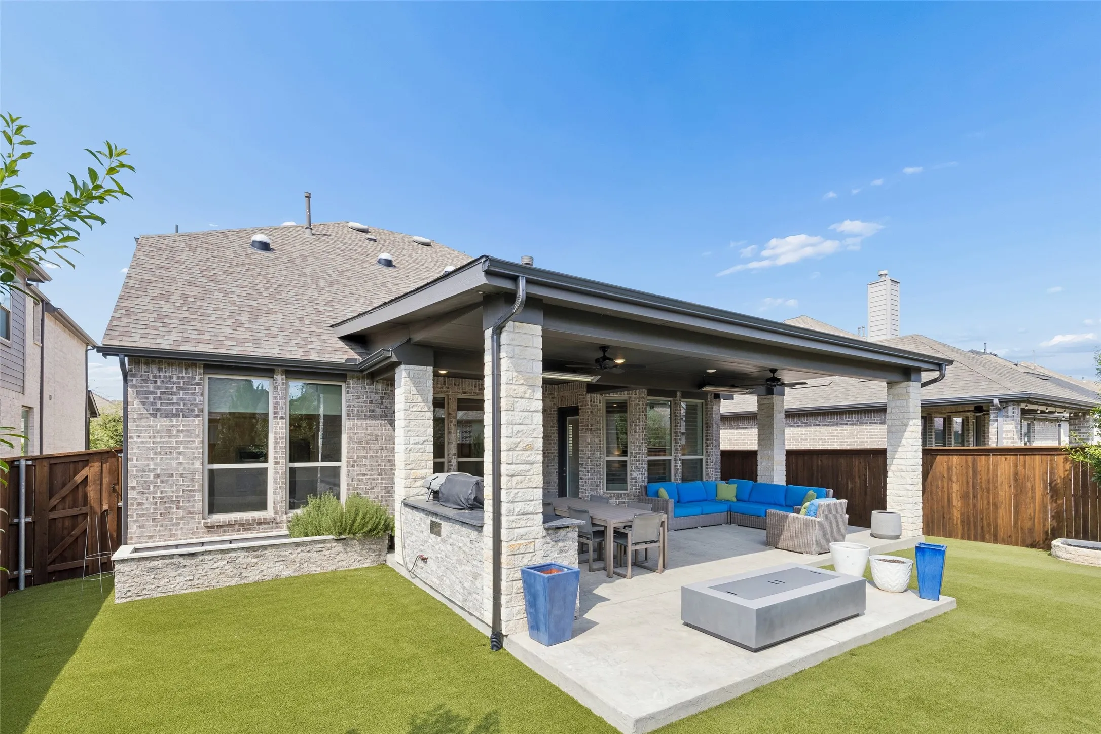 Single Family Residence For Sale in Collin County , 828 Harrington Lane, Celina, Texas 75009, 4 Bedroom, 4 Bathroom, 2 Garage spaces, 2,790 Sqft, built in 2020, mls#21383800, Real Estate Agent in Celina, Homes For Sale in Collin county, Homes For Sale in Celina, Realtor in Celina Texas, Real Estate Brokerage Independent Realty Texas, Luminita Cordes Realtor