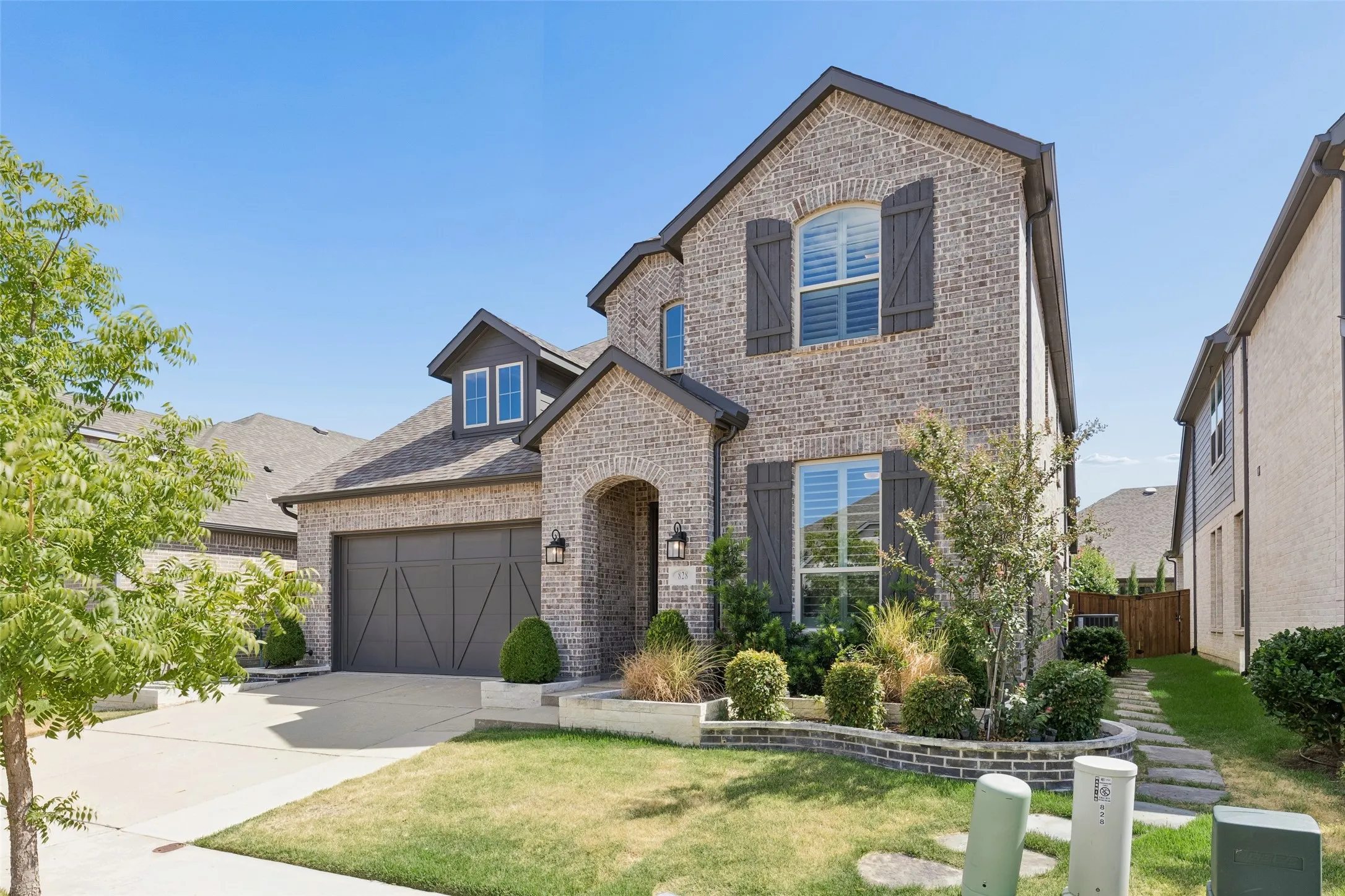 Single Family Residence For Sale in Collin County , 828 Harrington Lane, Celina, Texas 75009, 4 Bedroom, 4 Bathroom, 2 Garage spaces, 2,790 Sqft, built in 2020, mls#21383800, Real Estate Agent in Celina, Homes For Sale in Collin county, Homes For Sale in Celina, Realtor in Celina Texas, Real Estate Brokerage Independent Realty Texas, Luminita Cordes Realtor