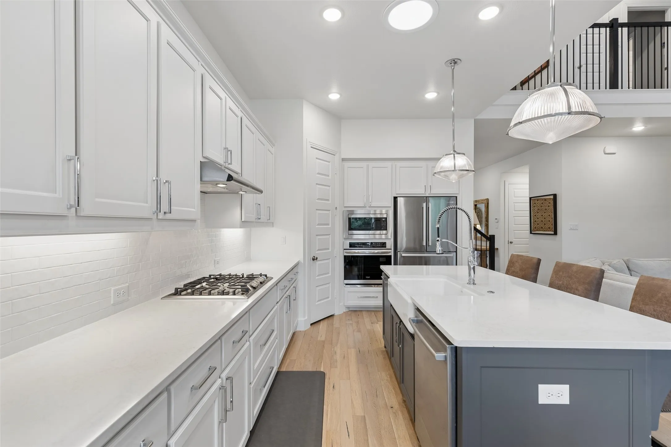 Single Family Residence For Sale in Collin County , 828 Harrington Lane, Celina, Texas 75009, 4 Bedroom, 4 Bathroom, 2 Garage spaces, 2,790 Sqft, built in 2020, mls#21383800, Real Estate Agent in Celina, Homes For Sale in Collin county, Homes For Sale in Celina, Realtor in Celina Texas, Real Estate Brokerage Independent Realty Texas, Luminita Cordes Realtor