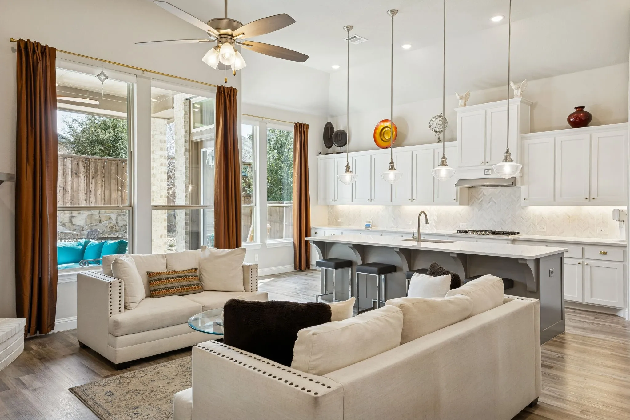 
family room opens to kitchen