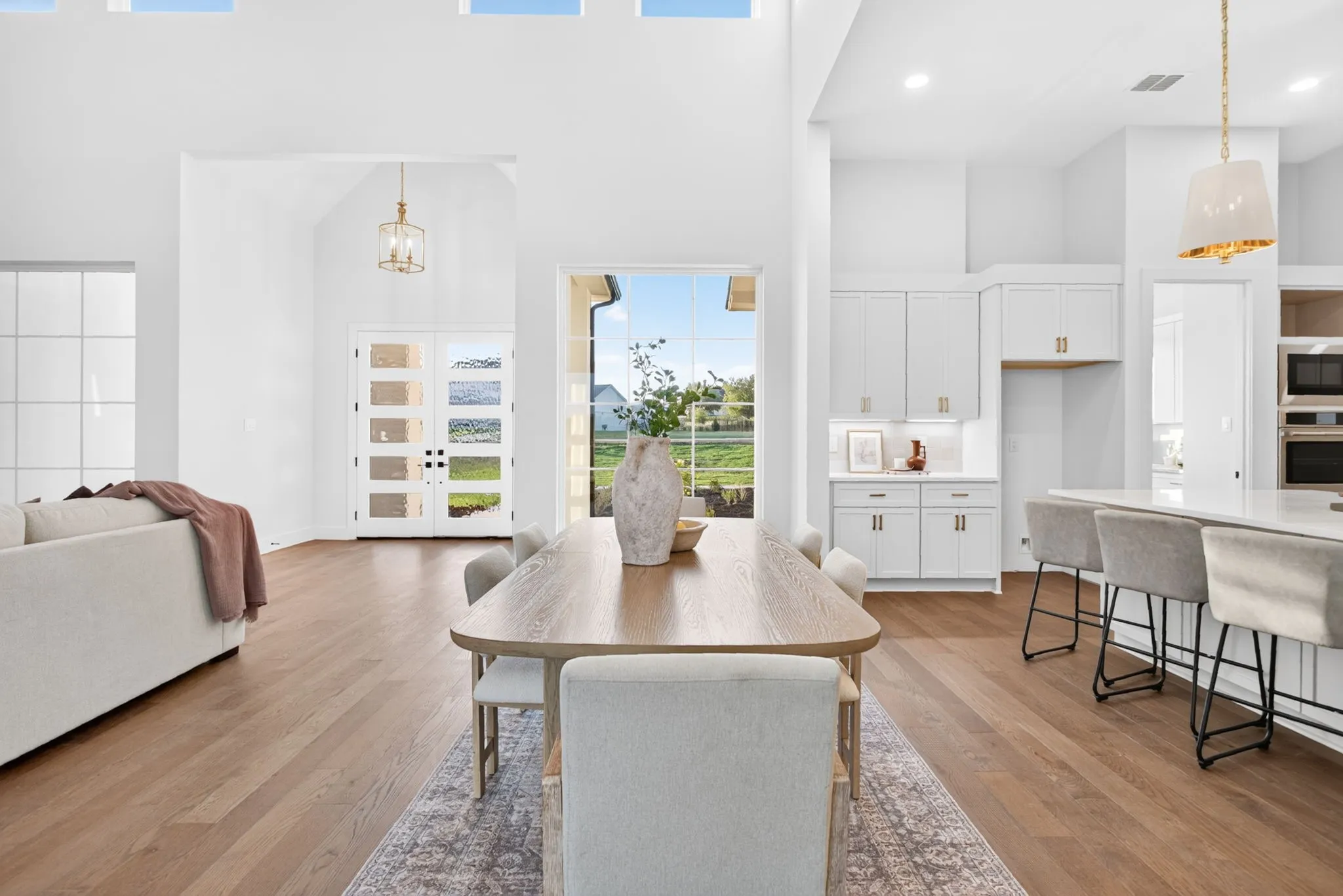 Another view back towards the entry. Natural light is chef's kiss in this home.