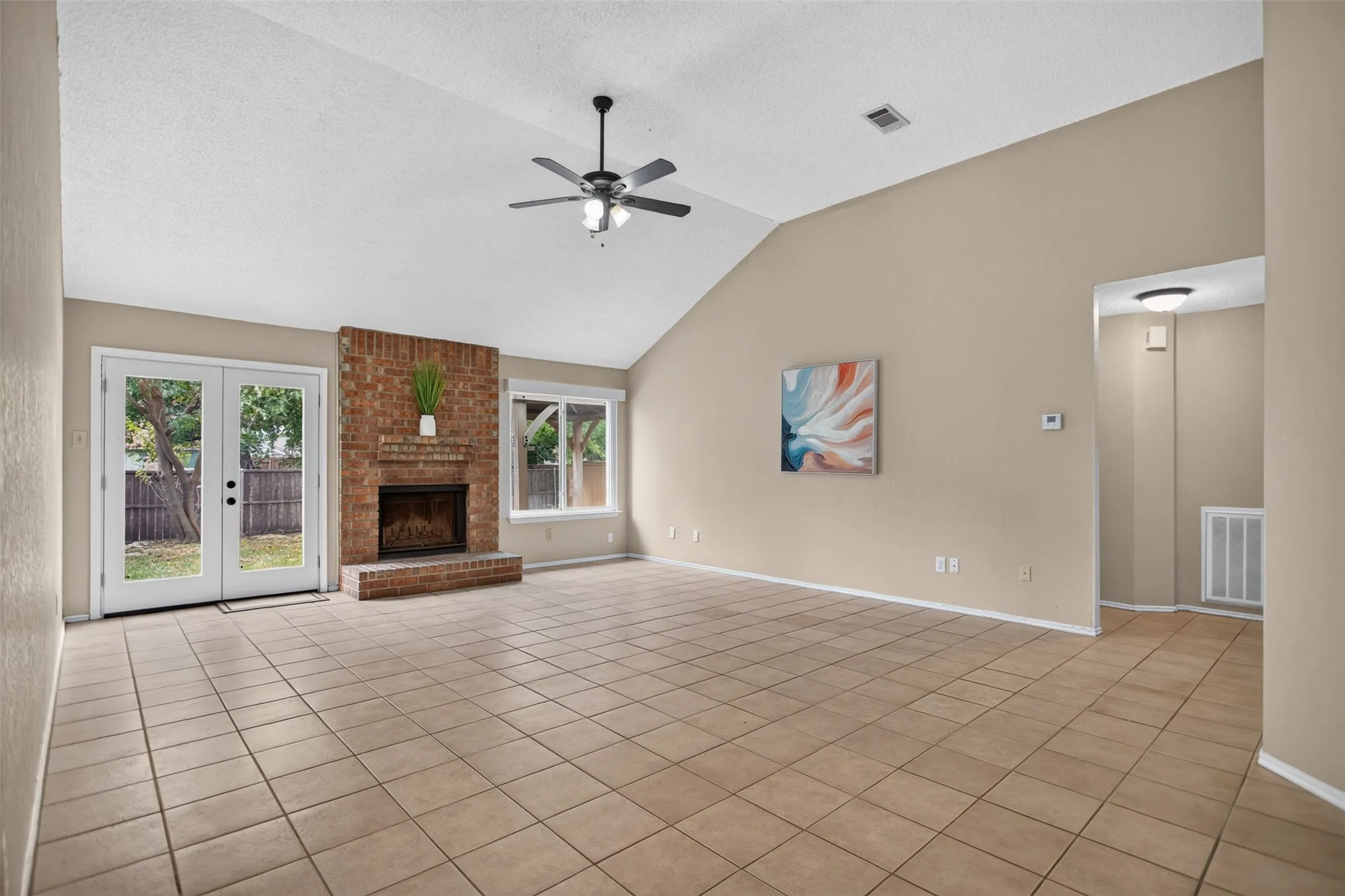 Single Family Residence For Sale in Dallas County , 7800 Bucknell Drive, Rowlett, Texas 75088, 3 Bedroom, 2 Bathroom, 2 Garage spaces, 1,398 Sqft, built in 1986, mls#21373007, Real Estate Agent in Rowlett, Homes For Sale in Dallas county, Homes For Sale in Rowlett, Realtor in Rowlett Texas, Real Estate Brokerage Independent Realty Texas, Luminita Cordes Realtor
