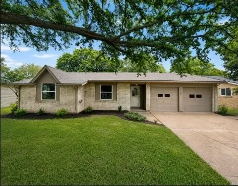 Single Family Residence For Sale in Dallas County , 1221 Greenway Drive, Mesquite, Texas 75149, 3 Bedroom, 2 Bathroom, 2 Garage spaces, 1,142 Sqft, built in 1968, mls#21382469, Real Estate Agent in Mesquite, Homes For Sale in Dallas county, Homes For Sale in Mesquite, Realtor in Mesquite Texas, Real Estate Brokerage Independent Realty Texas, Luminita Cordes Realtor