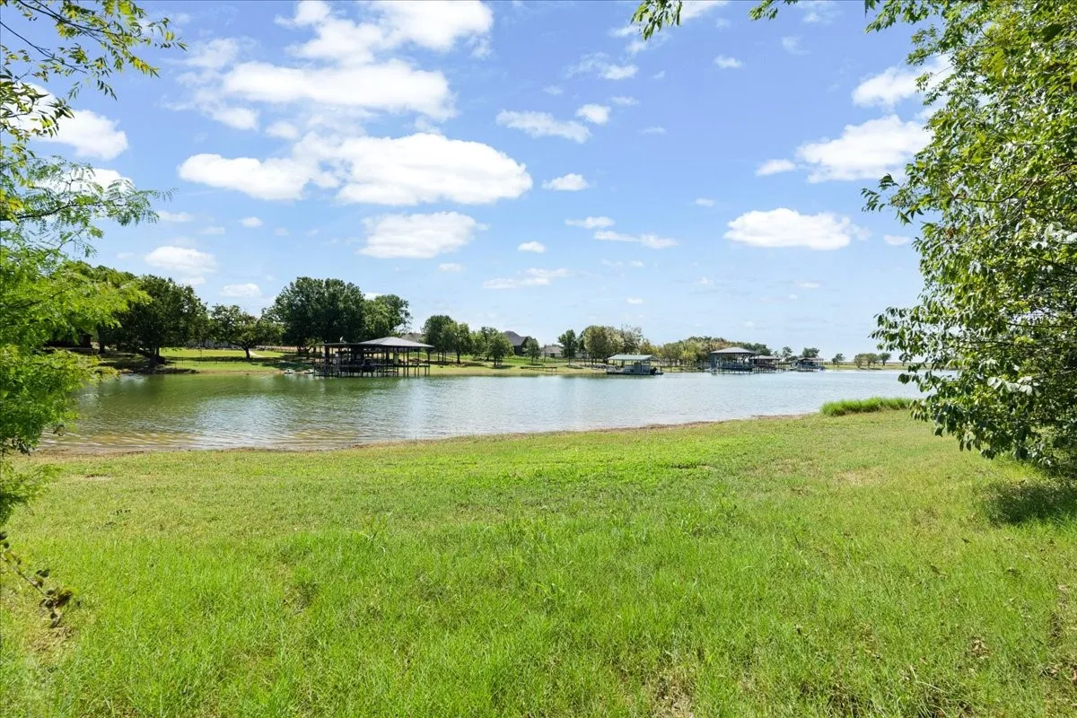 Unimproved Land For Sale in Navarro County , TBD Lot 27 Embarcadero, Kerens, Texas 75144, 0, 0, Garage spaces, 0 Sqft, built in 0, mls#21384464, Real Estate Agent in Kerens, Homes For Sale in Navarro county, Homes For Sale in Kerens, Realtor in Kerens Texas, Real Estate Brokerage Independent Realty Texas, Luminita Cordes Realtor